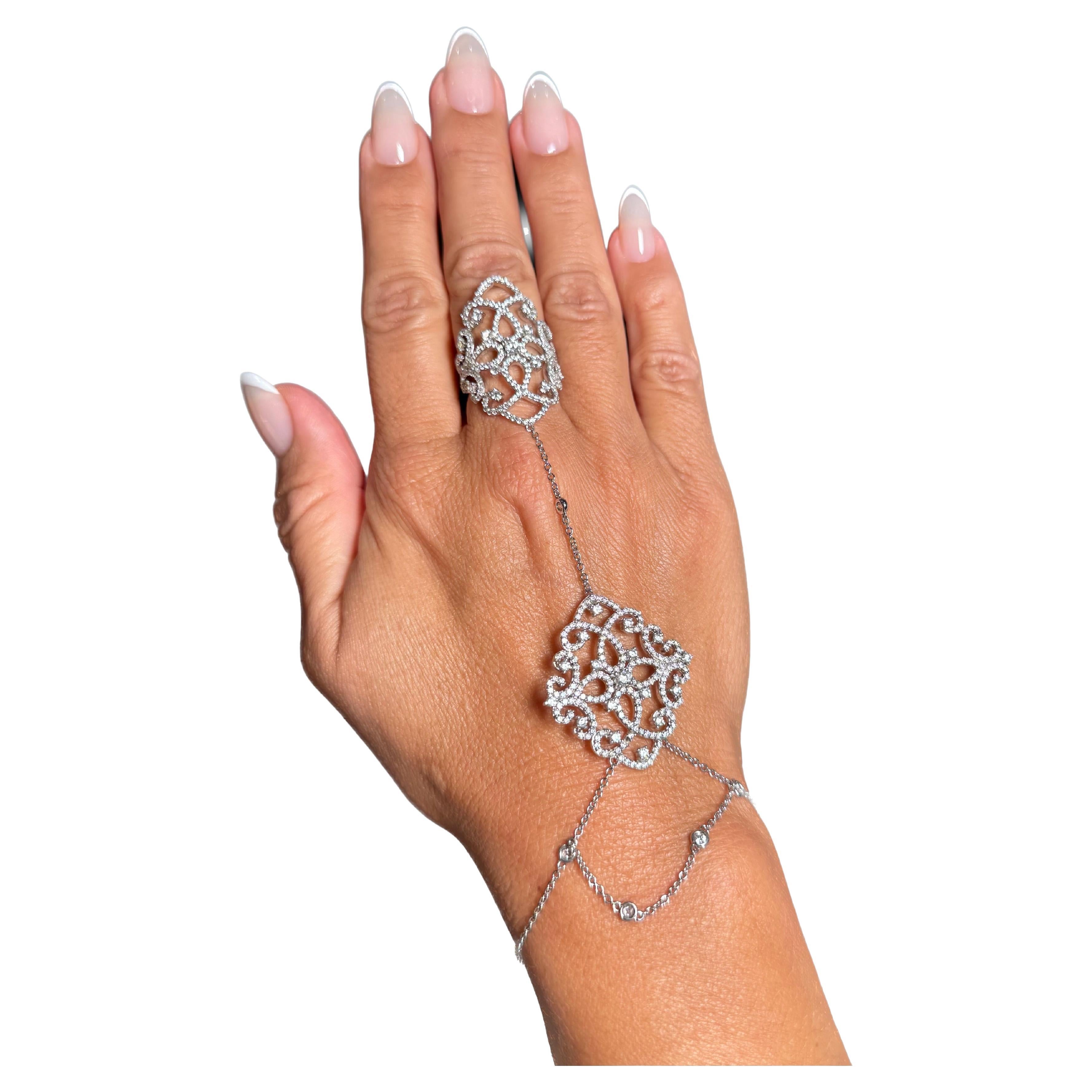 Cadena de mano con cristales Swarovski en venta