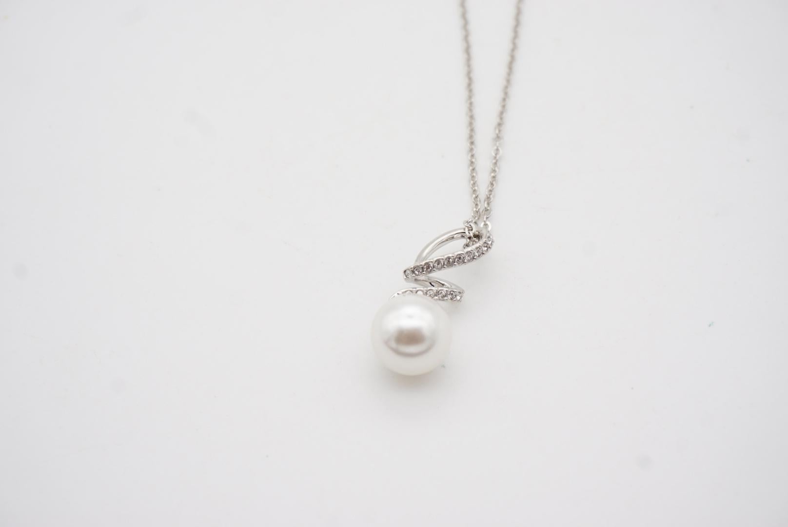 Swarovski Dangle White Round Pearl Crystals Spiral Hook Pendant Collana d'argento in vendita 9