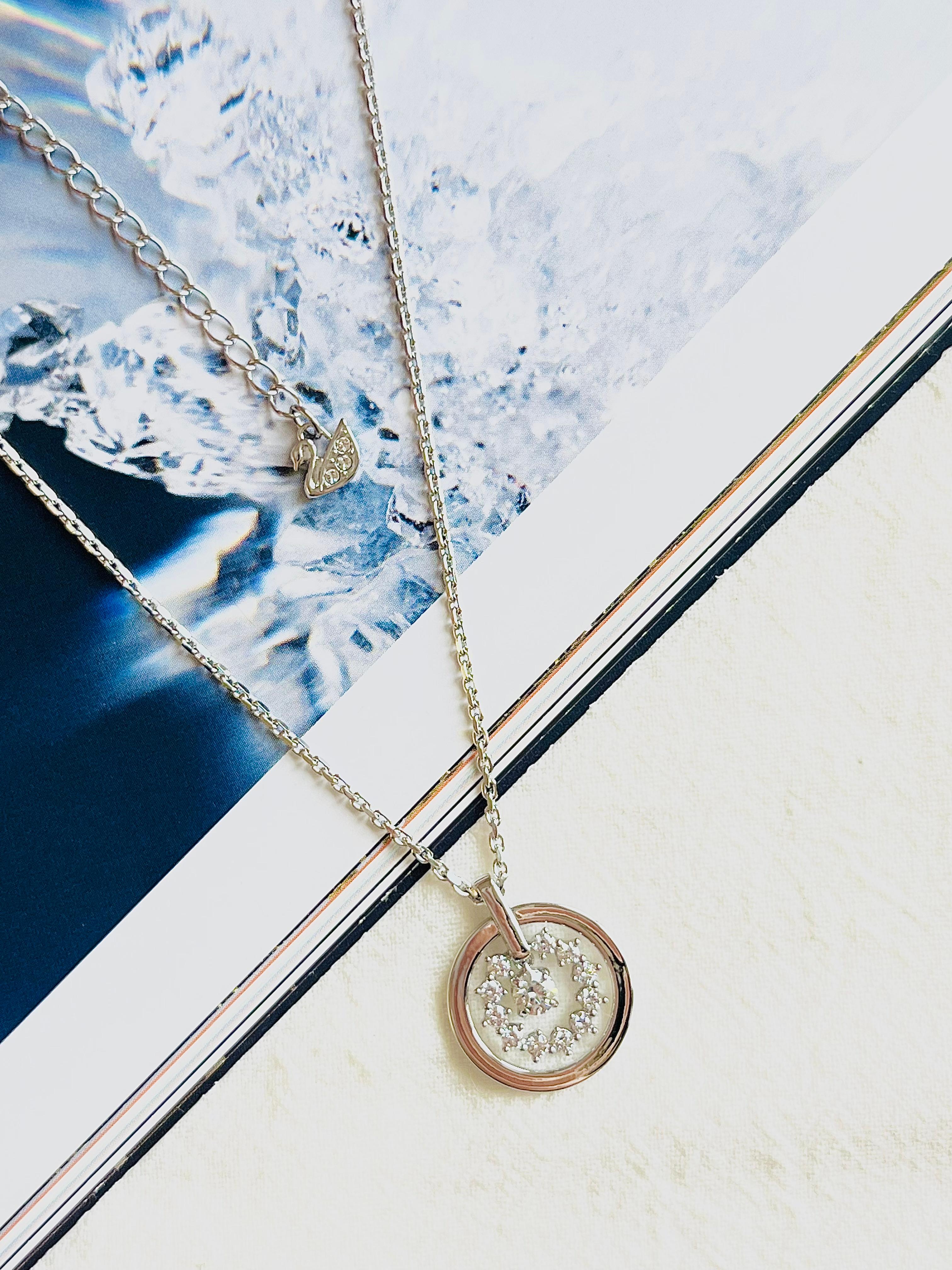 Swarovski Further Circle Star Snowflake Crystals Collana in rodio bianco BNWT In condizioni Nuovo in vendita a Wokingham, England