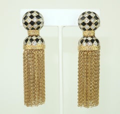 Swarovski Boucles d'oreilles à pompon en émail noir plaqué or