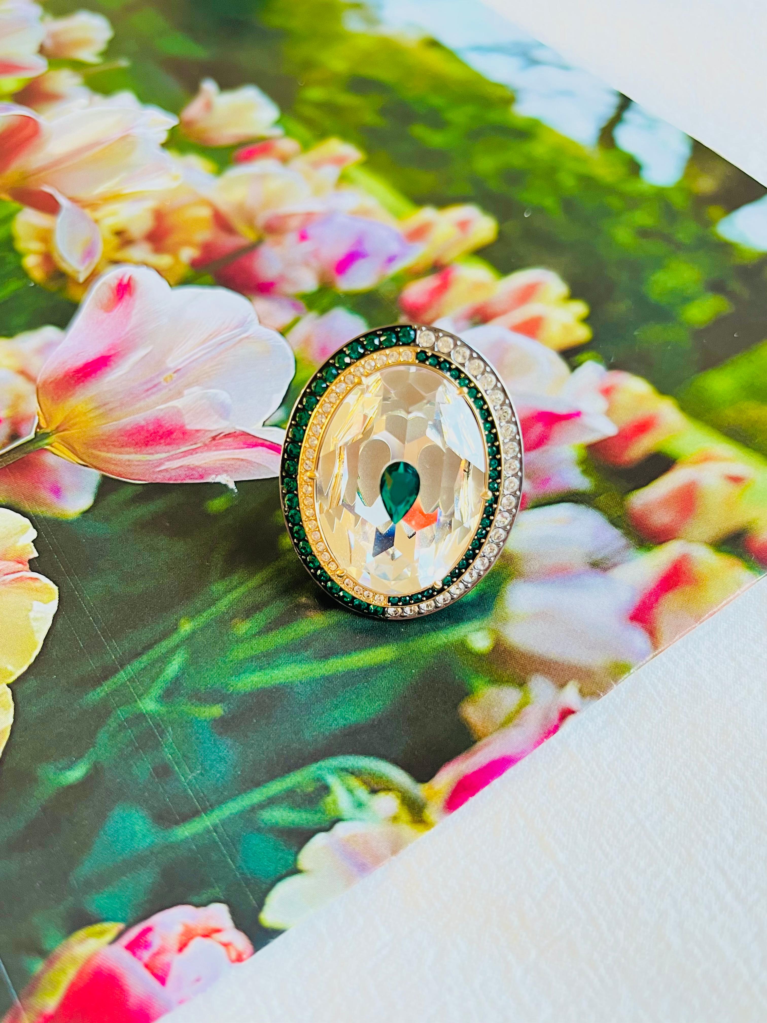 Women's or Men's Swarovski Luxury Dark Green Crystals Chunky Nirvana Cocktail Ring Size 50 - 55 For Sale