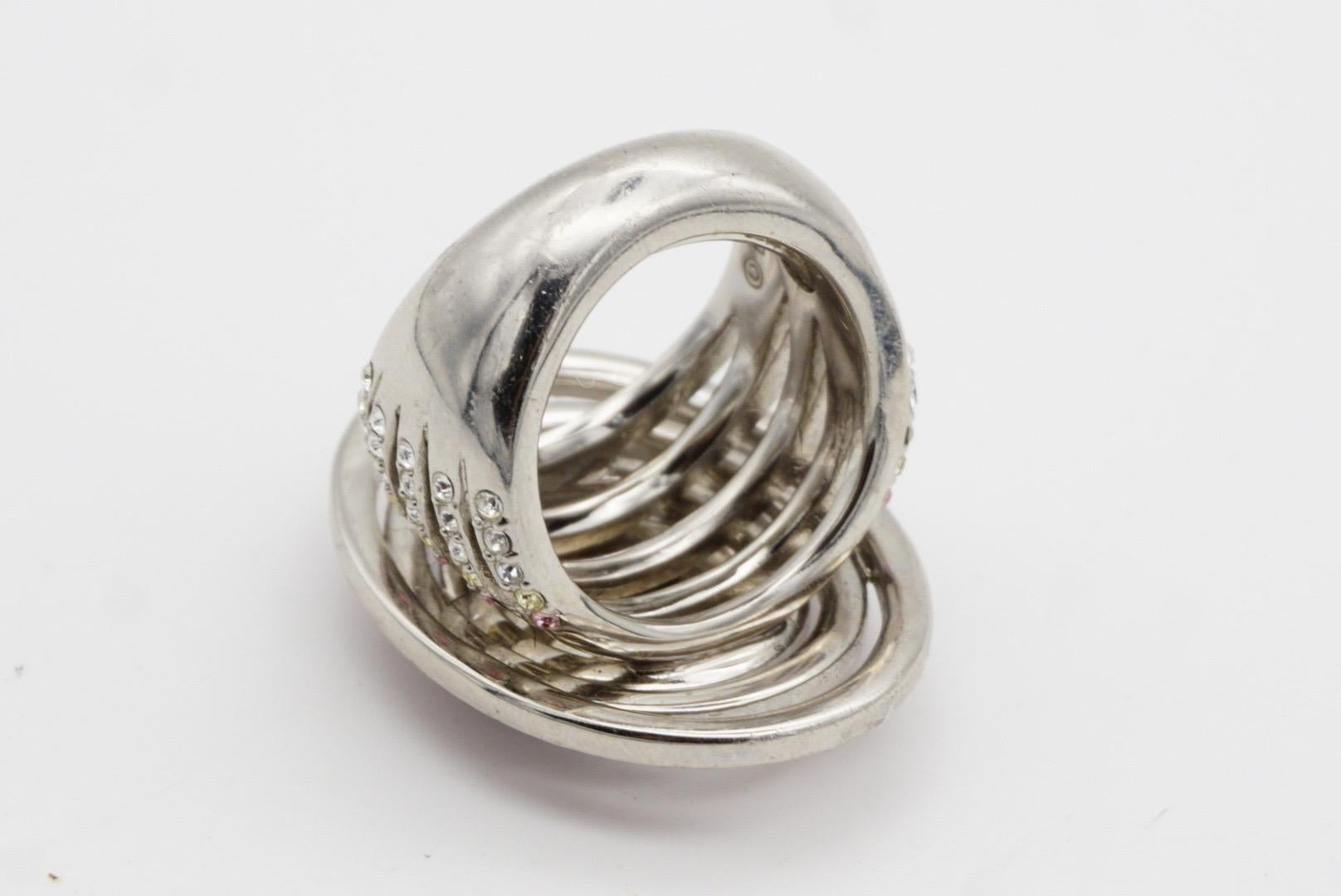 Swarovski Bague cocktail de luxe en cristals arc-en-ciel ovale ajouré et épaisse Nirvana en vente 8