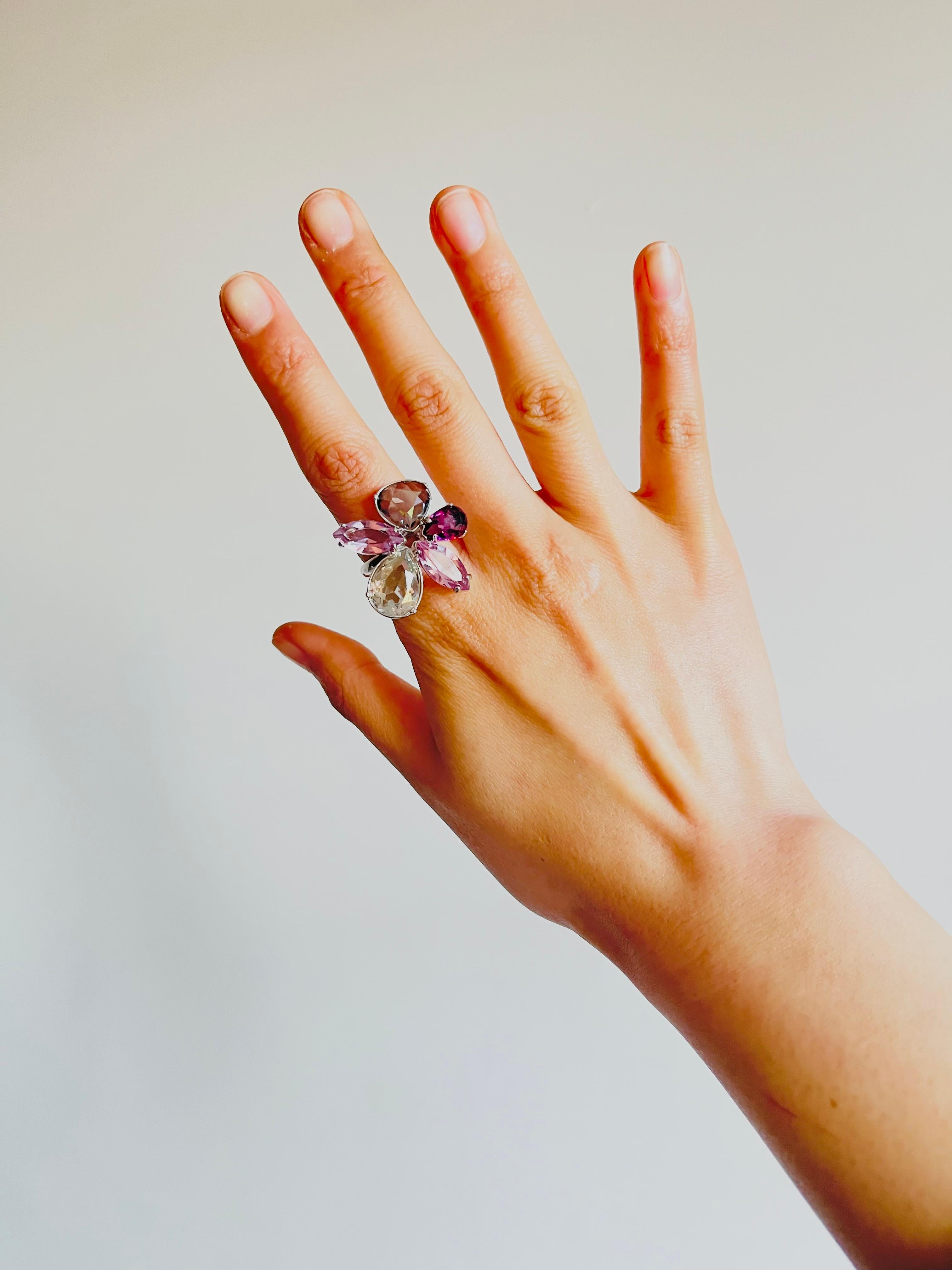Swarovski Nirvana Cocktail Clear Purple Crystal Flower Ring, Silver, Size 55 For Sale 2