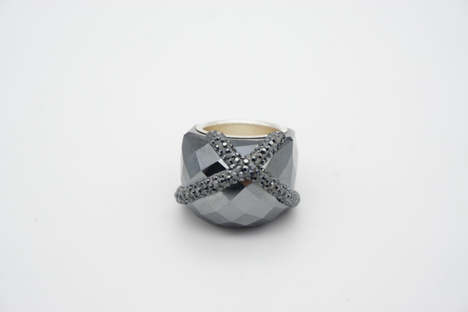 Swarovski Nirvana Fully Cut Crystals Band Cross Black Ring Silver Size 52 UK L In Excellent Condition In Wokingham, England
