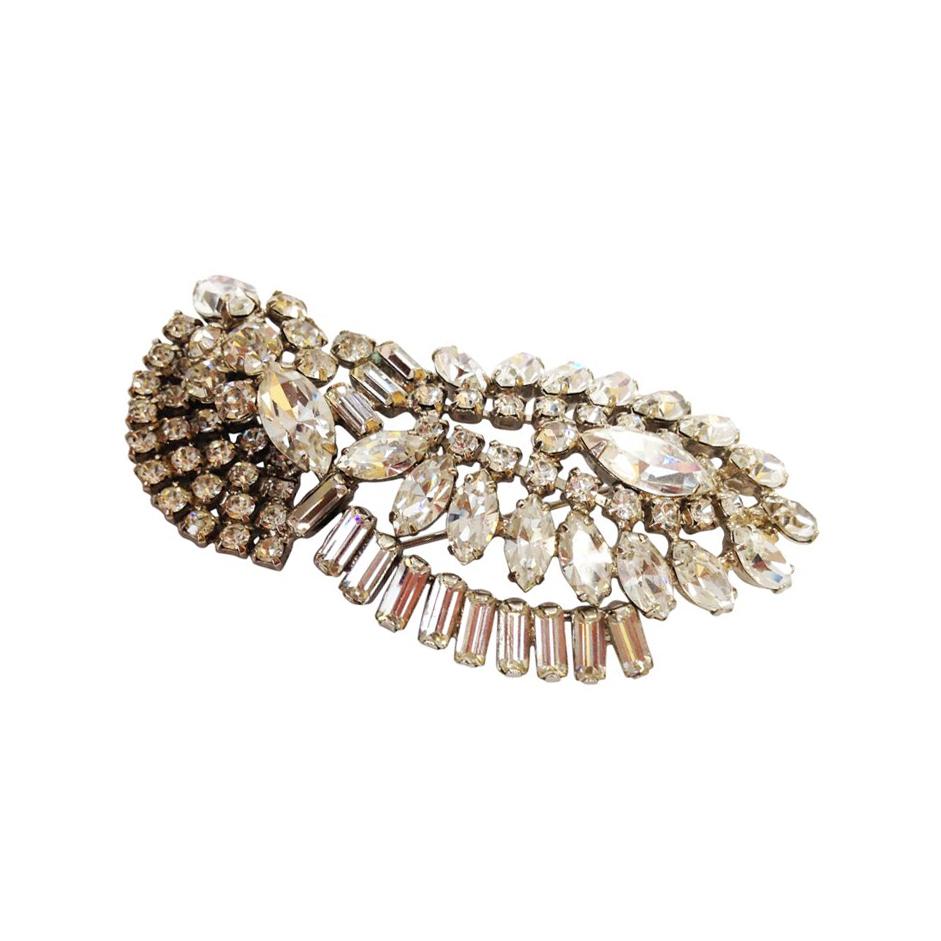 Broche Swarovski Retro Wing en Excelente estado para la venta en Montreal, QC