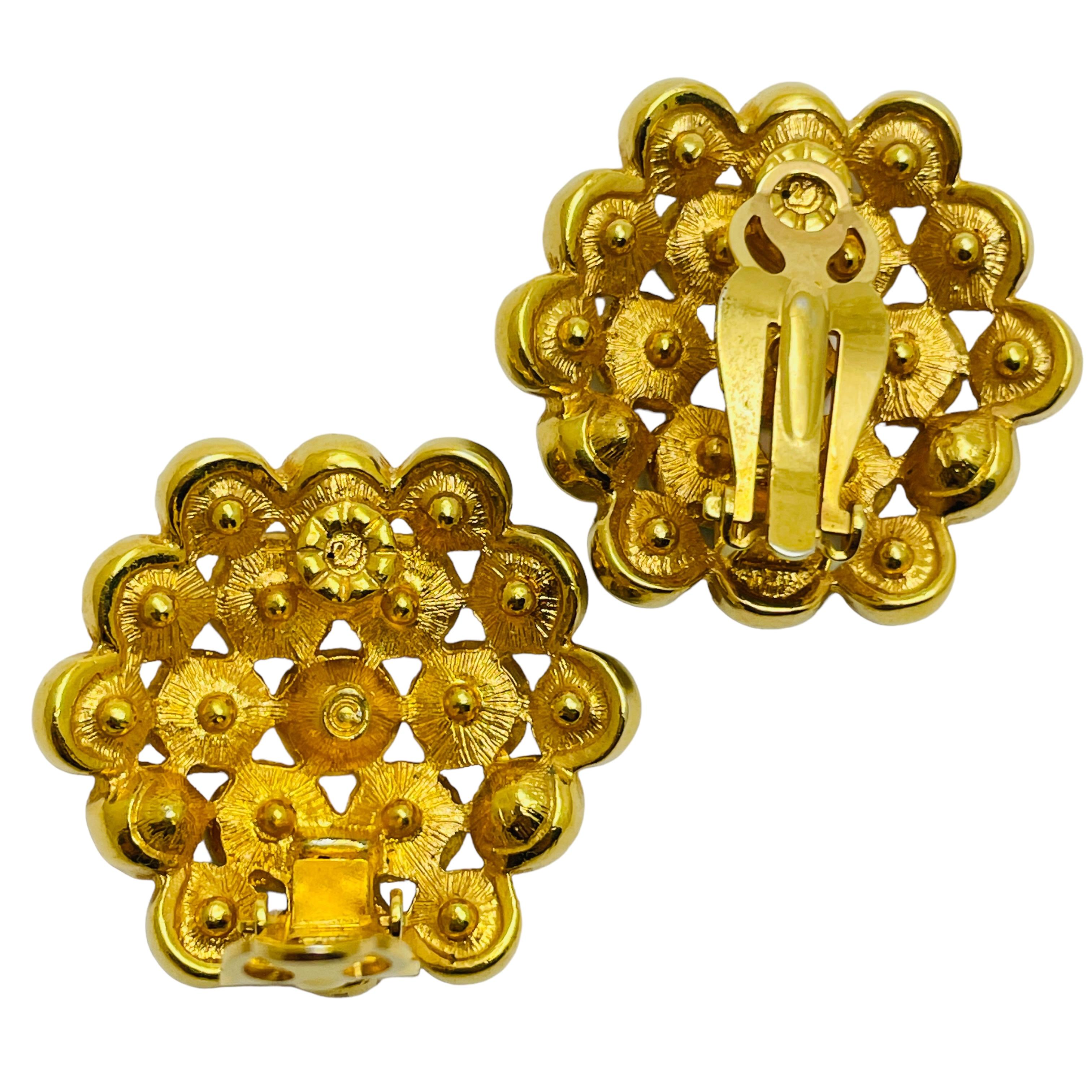 Orecchini a clip da passerella firmati Swarovski in oro e cristallo smaltato In condizioni buone in vendita a Palos Hills, IL
