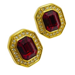 SWAROVSKI signierte Gold-Rubin-Rote Kristall-Designer-Laufsteg-Ohrringe
