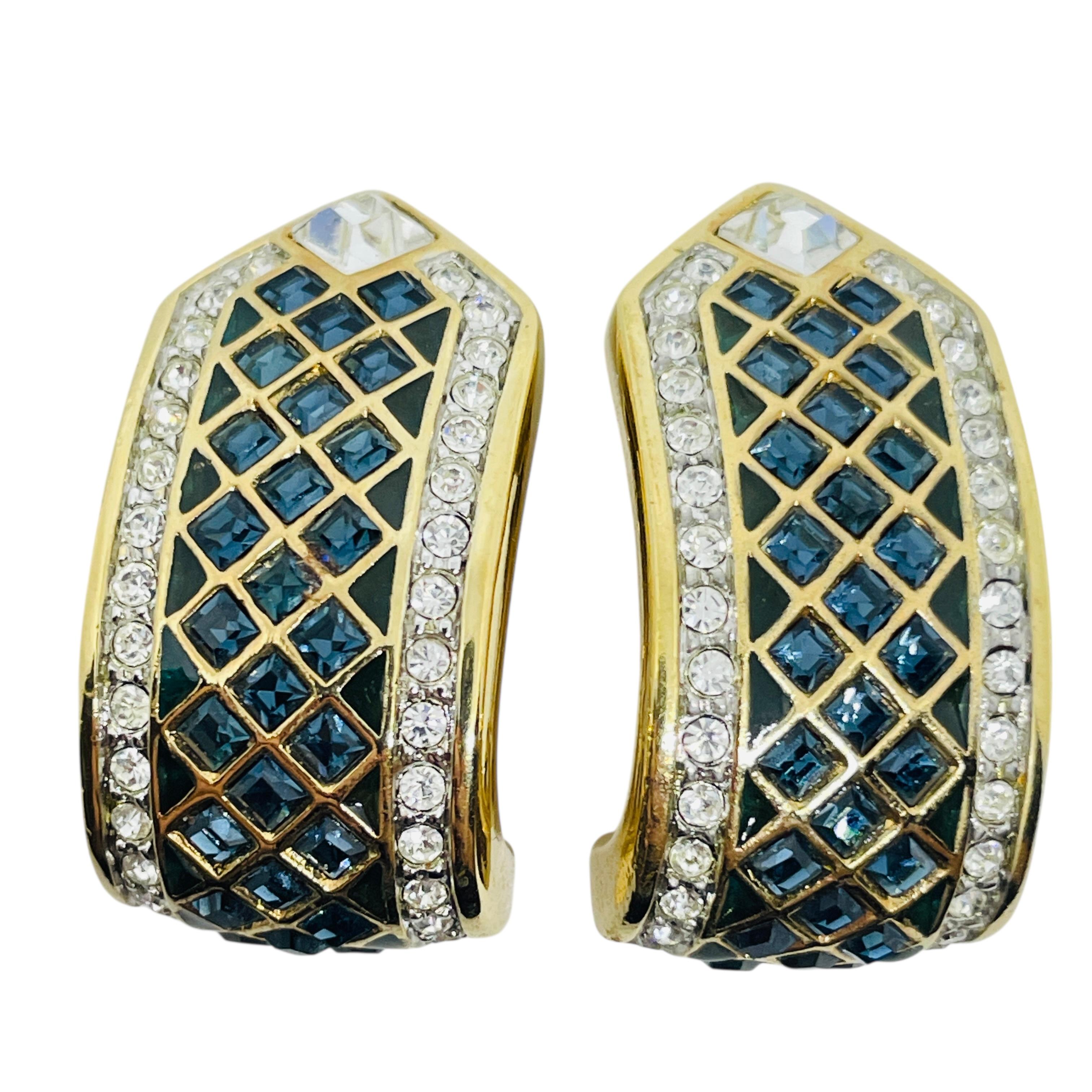 SWAROVSKI signiert Vintage vergoldet Saphir Kristalle Designer Clip auf Ohrringe im Angebot 3