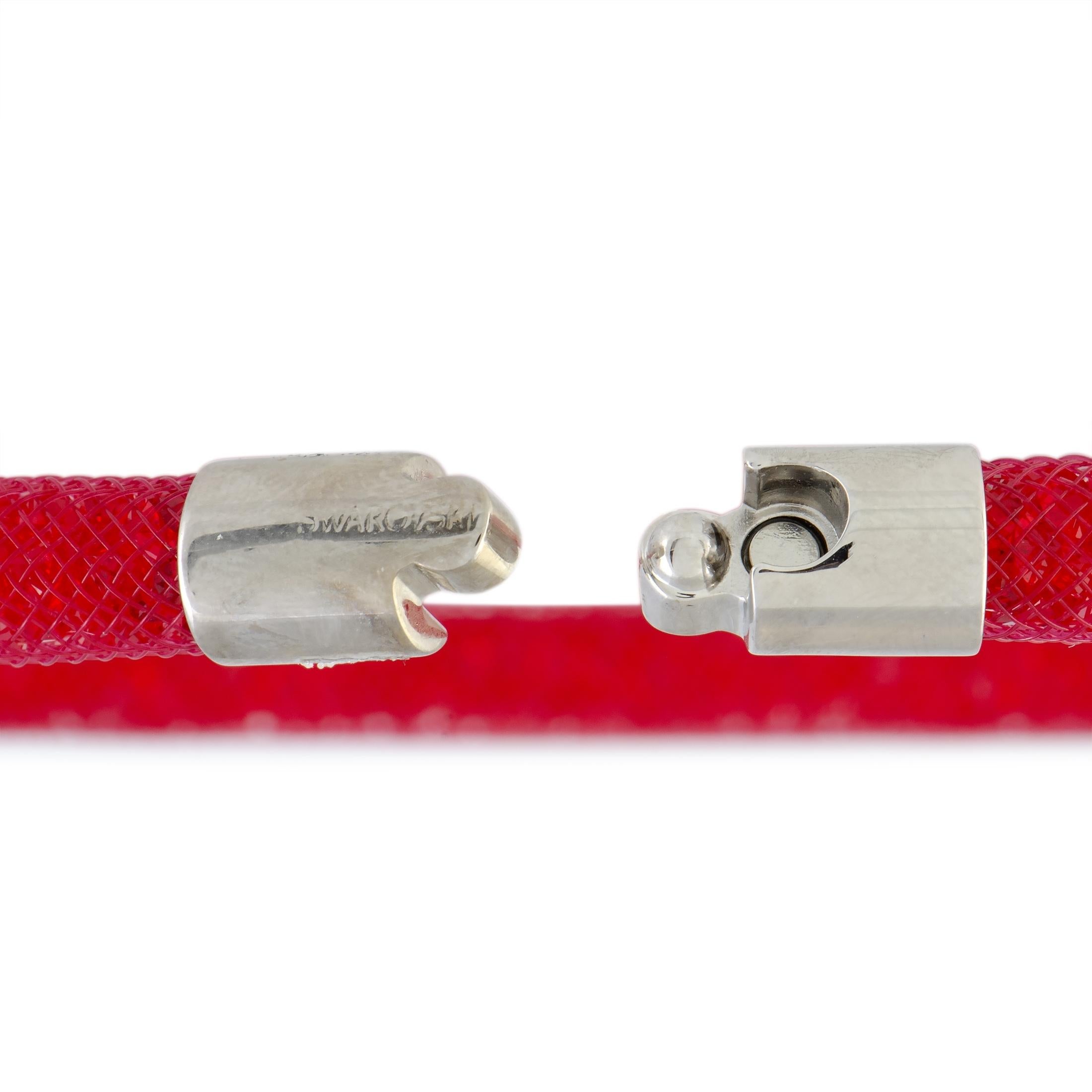 Taille mixte Bracelet en cristaux rouges étoilés Swarovski 5184845-m-medium en vente