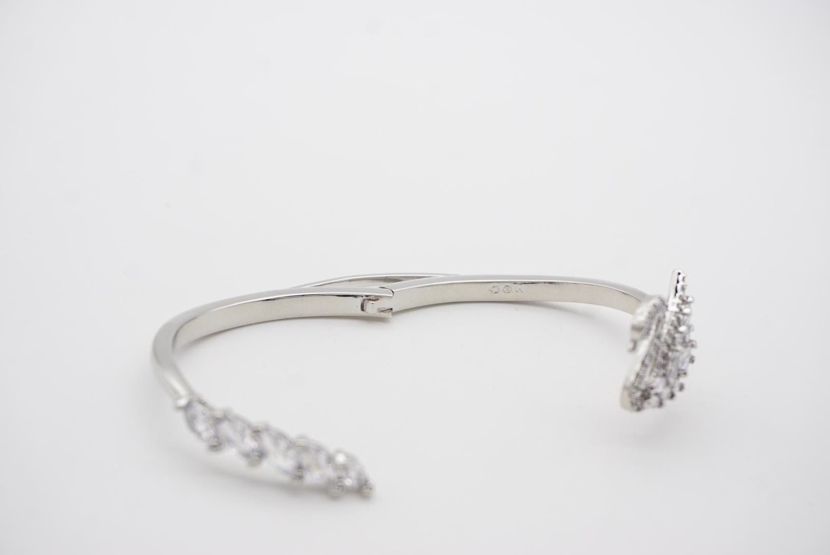 SWAROVSKI Swan Lake Sparkling Crystals Silver Rhodium Bangle Bracelet, M, BNWT For Sale 1