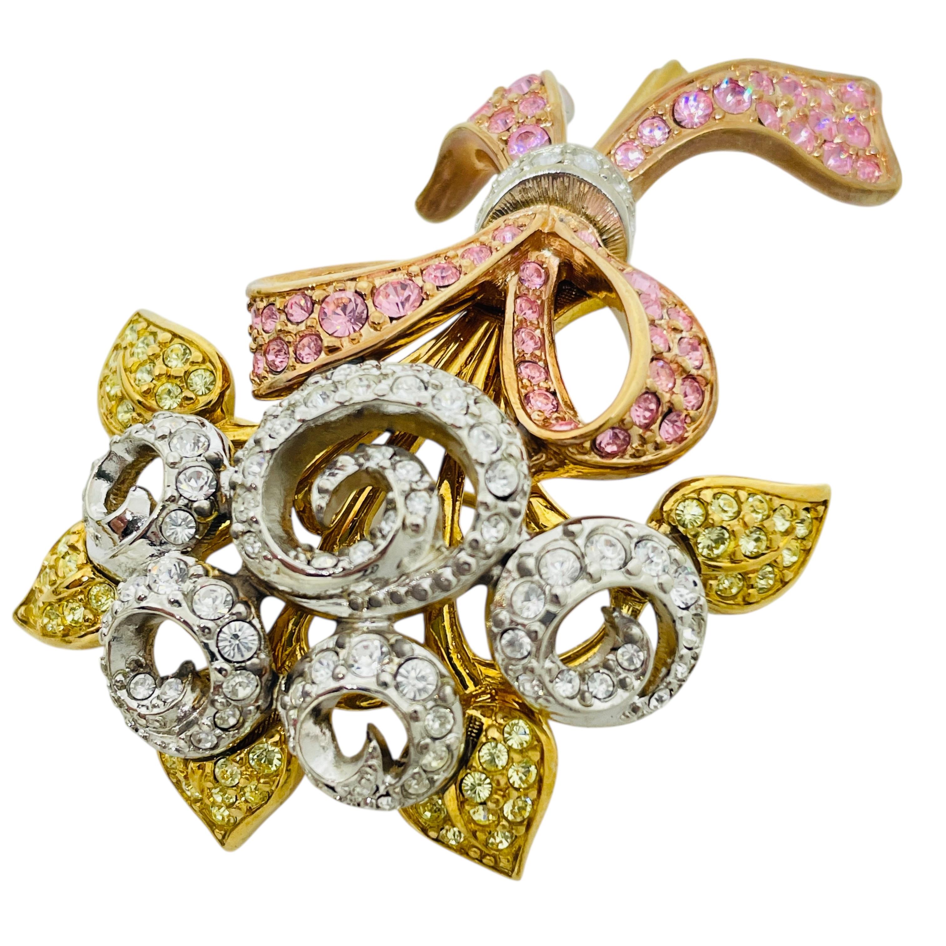 Swarovski logo cygne 98 JP signé vintage compassion fleur cristal broche Pour femmes en vente