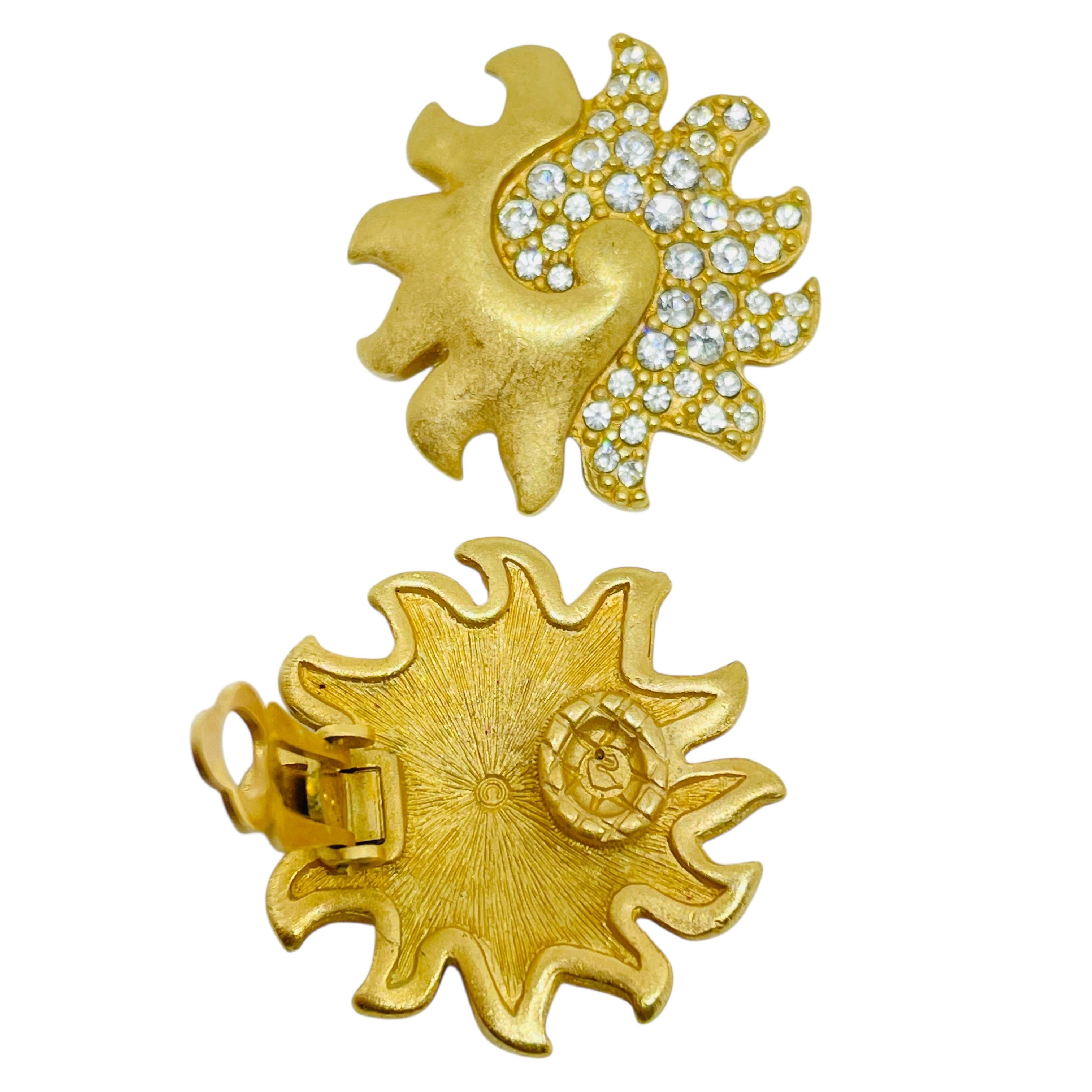 SWAROVSKI Schwan Logo signiert Vintage vergoldet Kristall Designer Clip auf Ohrringe im Zustand „Gut“ im Angebot in Palos Hills, IL