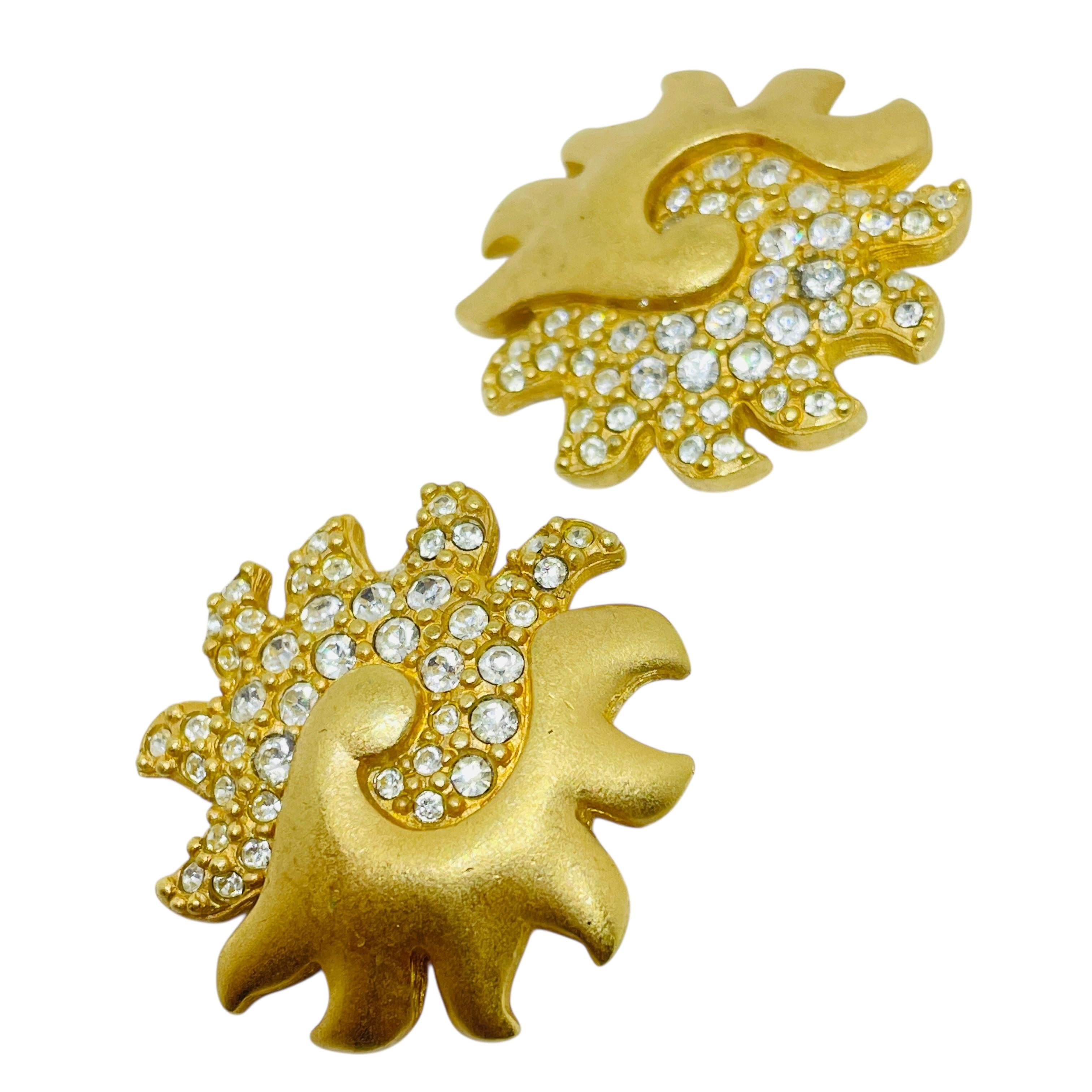 SWAROVSKI Schwan Logo signiert Vintage vergoldet Kristall Designer Clip auf Ohrringe für Damen oder Herren im Angebot