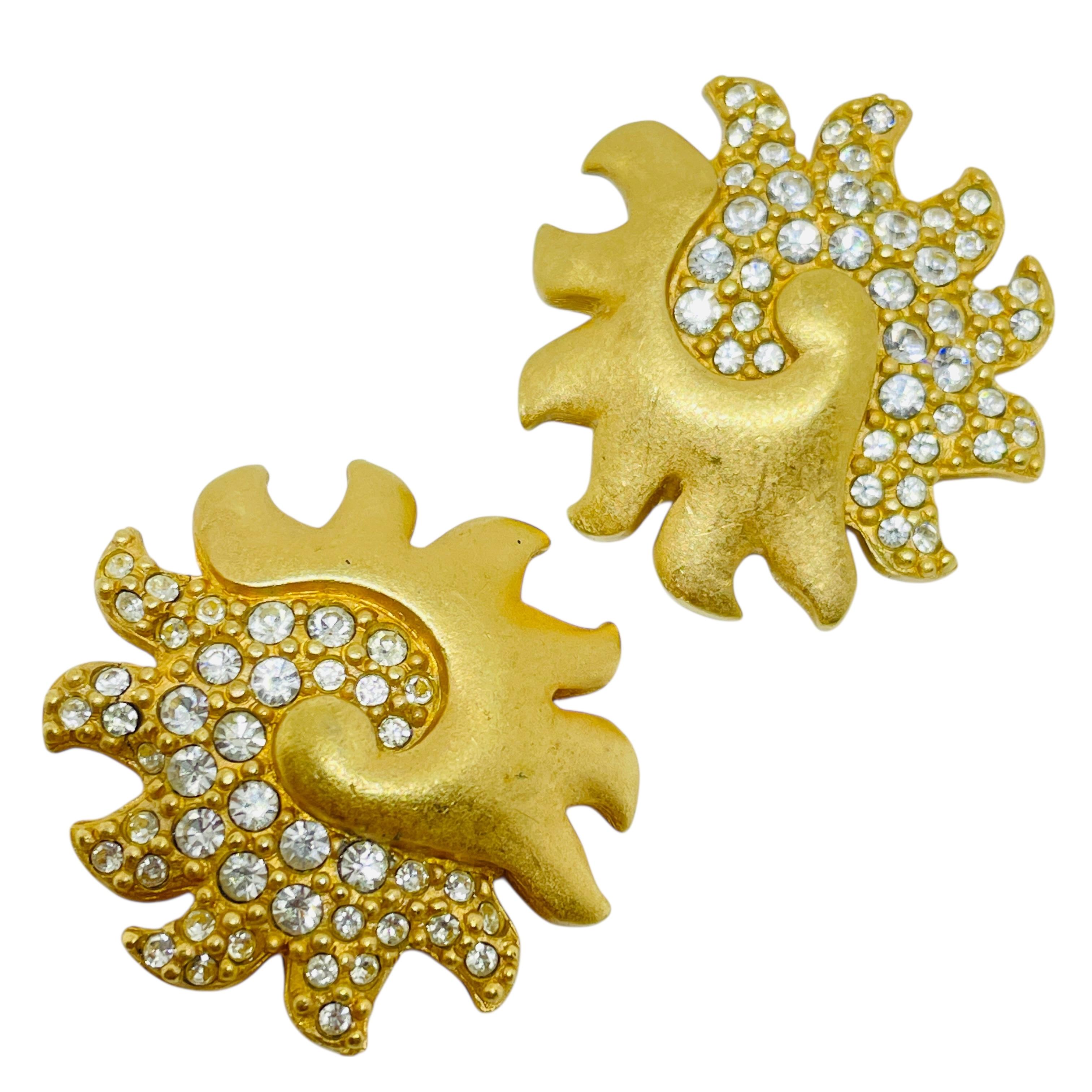 SWAROVSKI Schwan Logo signiert Vintage vergoldet Kristall Designer Clip auf Ohrringe im Angebot 1