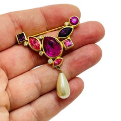 SWAROVSKI swan signed gold plated pink purple crystal drop pearl designer brooch