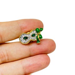 SWAROVSKI Schwan signiert vintage vergoldet Kristall Emaille Maske Designer Stick Pin