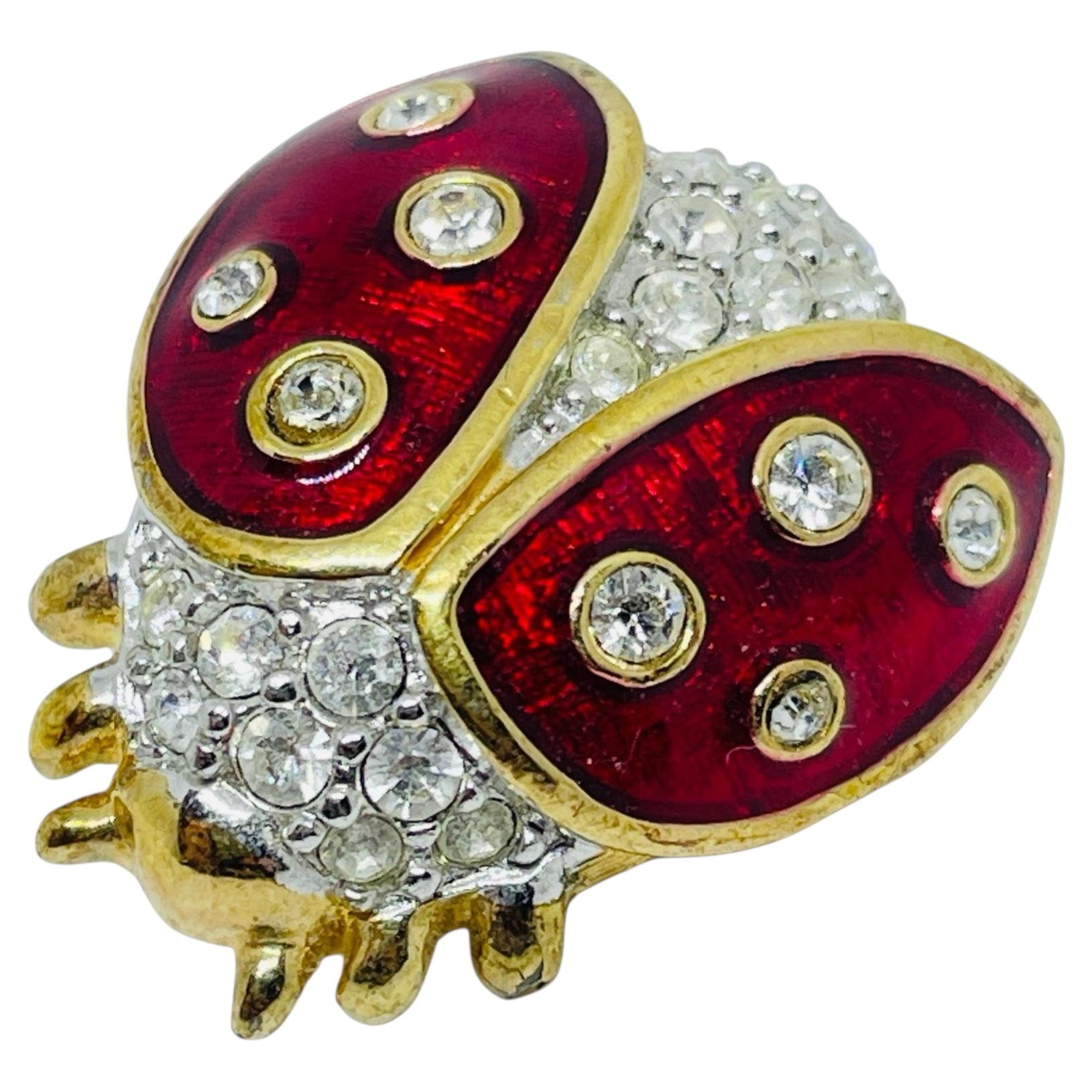 Does Swarovski use real jewels?