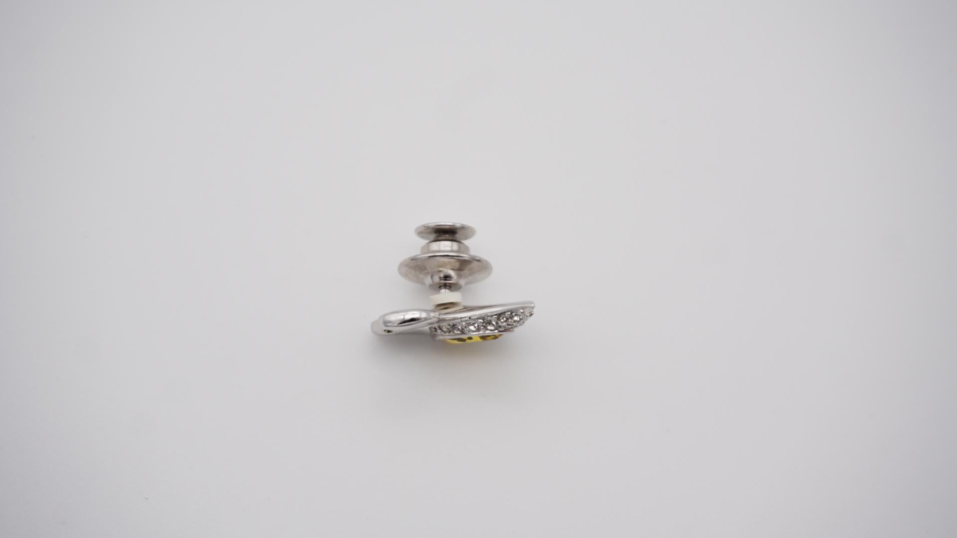 Swarovski Vintage Classic Crystals Iconic Swan Yellow Silver Brooch Pin For Sale 4