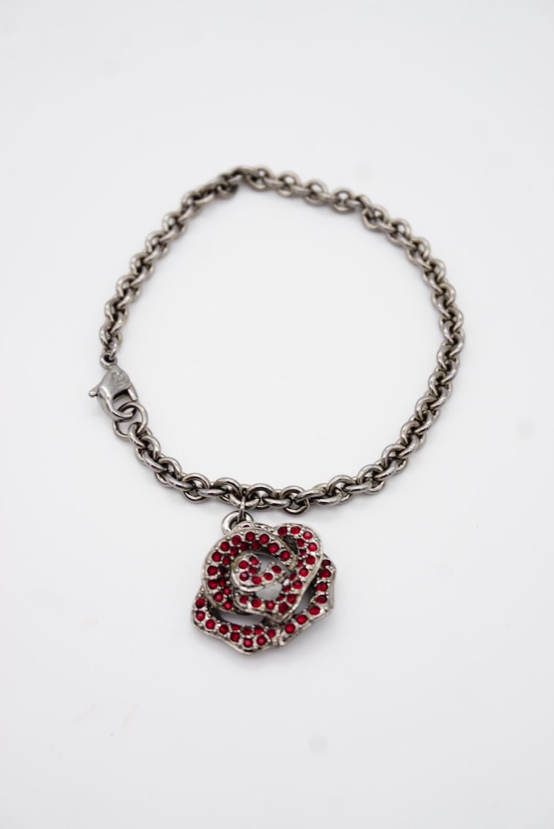 Swarovski Vintage Vivid Rose Red Crystal Charm Charm Hollow Silver Bracelet Excellent état - En vente à Wokingham, England
