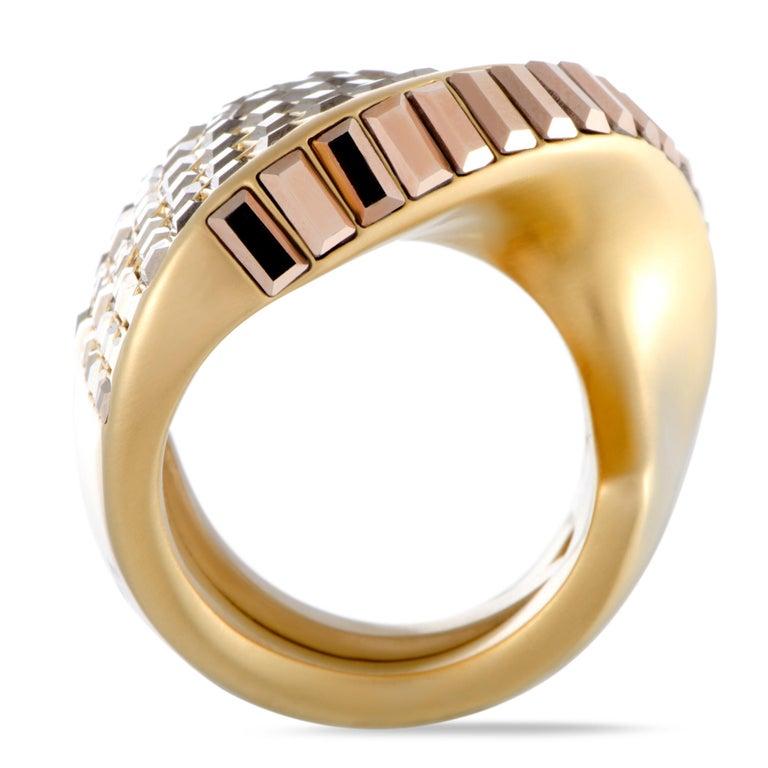 Boasting a stunningly offbeat design and incredibly eye-catching dÃ©cor, this extraordinary ring compels with its distinct fashionable appeal of an exceptional statement piece. The ring is presented by Swarovski and it is embellished with a plethora