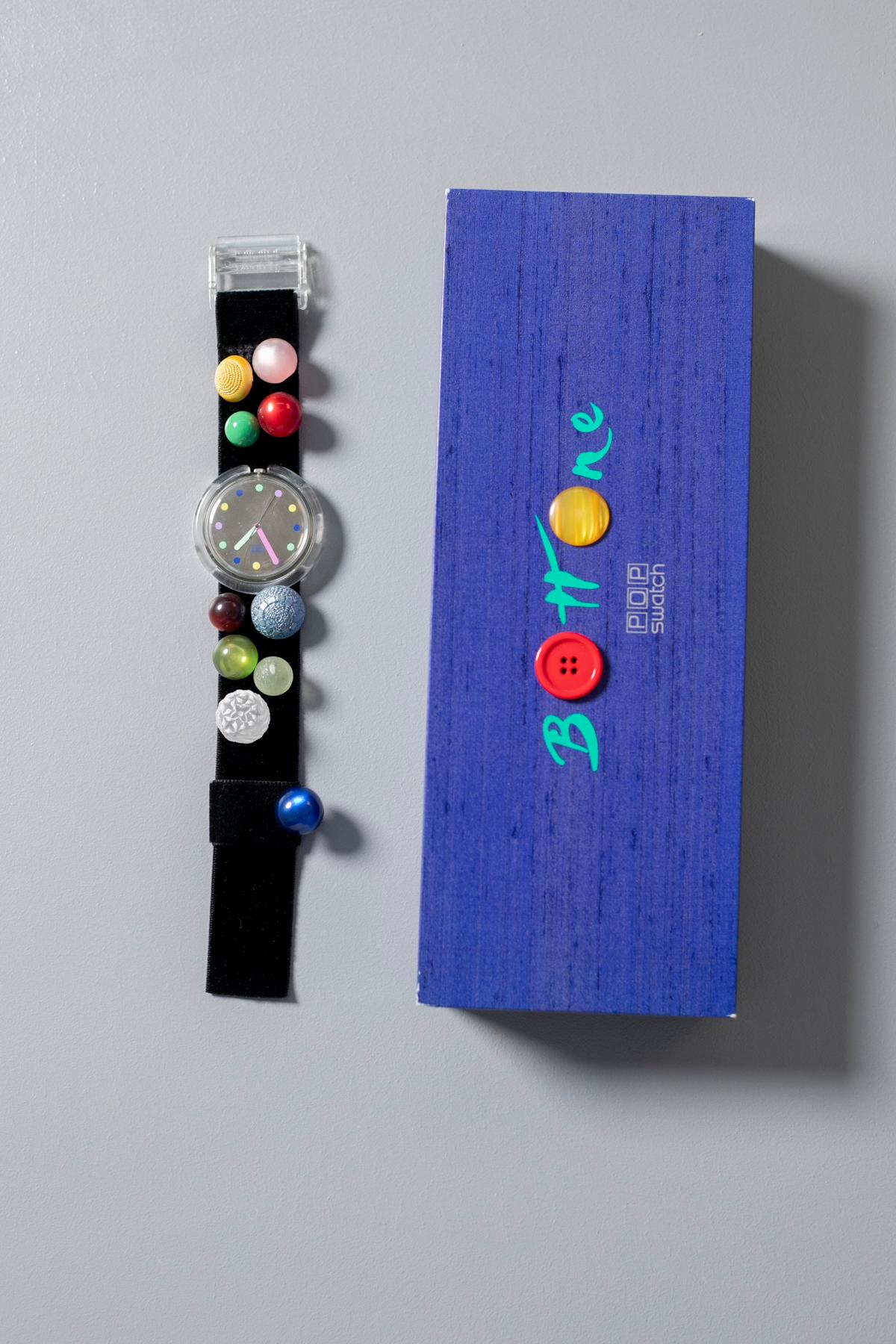 Modern Swatch POP Special BUTTON PWK153 Limited Edition collectible NOS For Sale