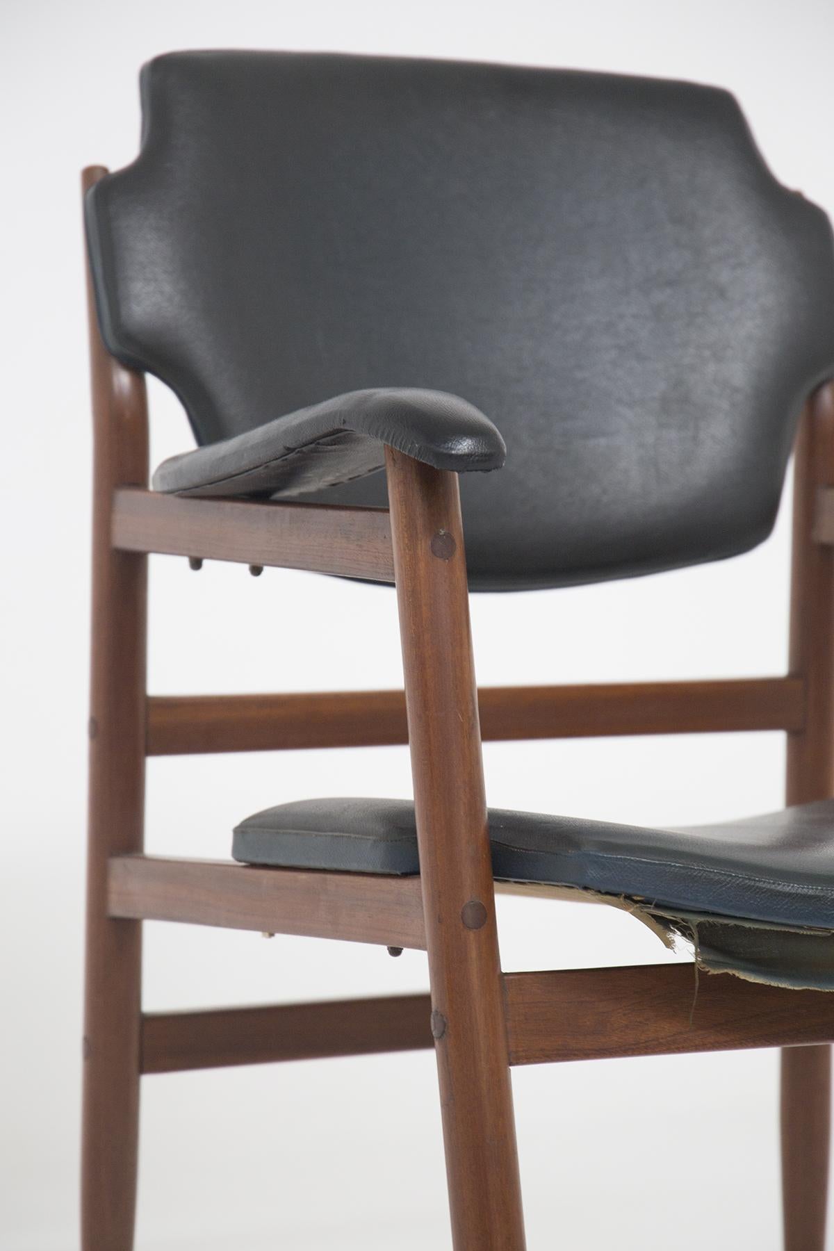 Sweden Vintage Armchair in Wood and Leather att. to Gunnar Asplund 10