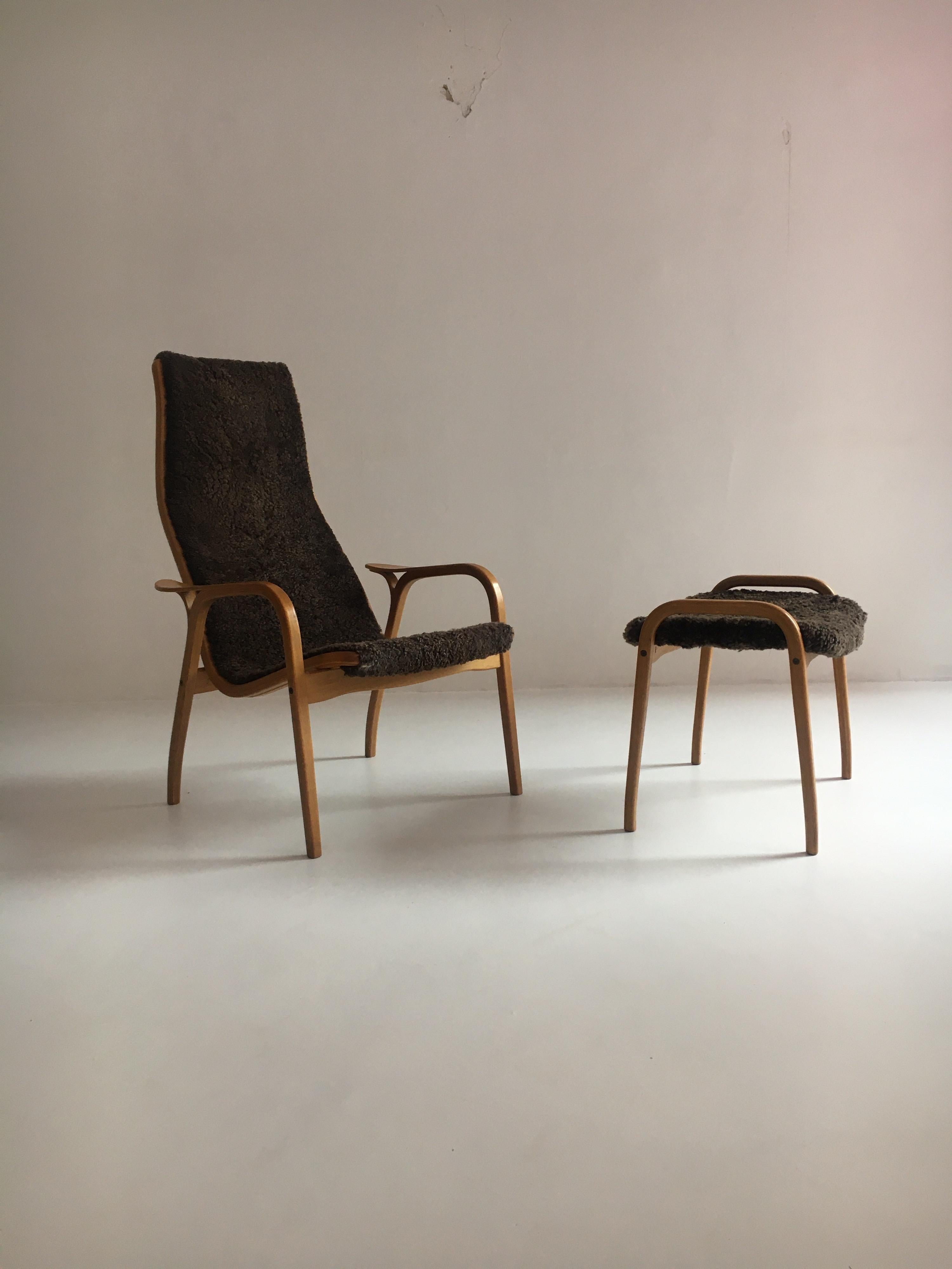 Swedese Yngve Ekström Lamino Sheepskin Easy Chair with Ottoman, Sweden, 1960s 13