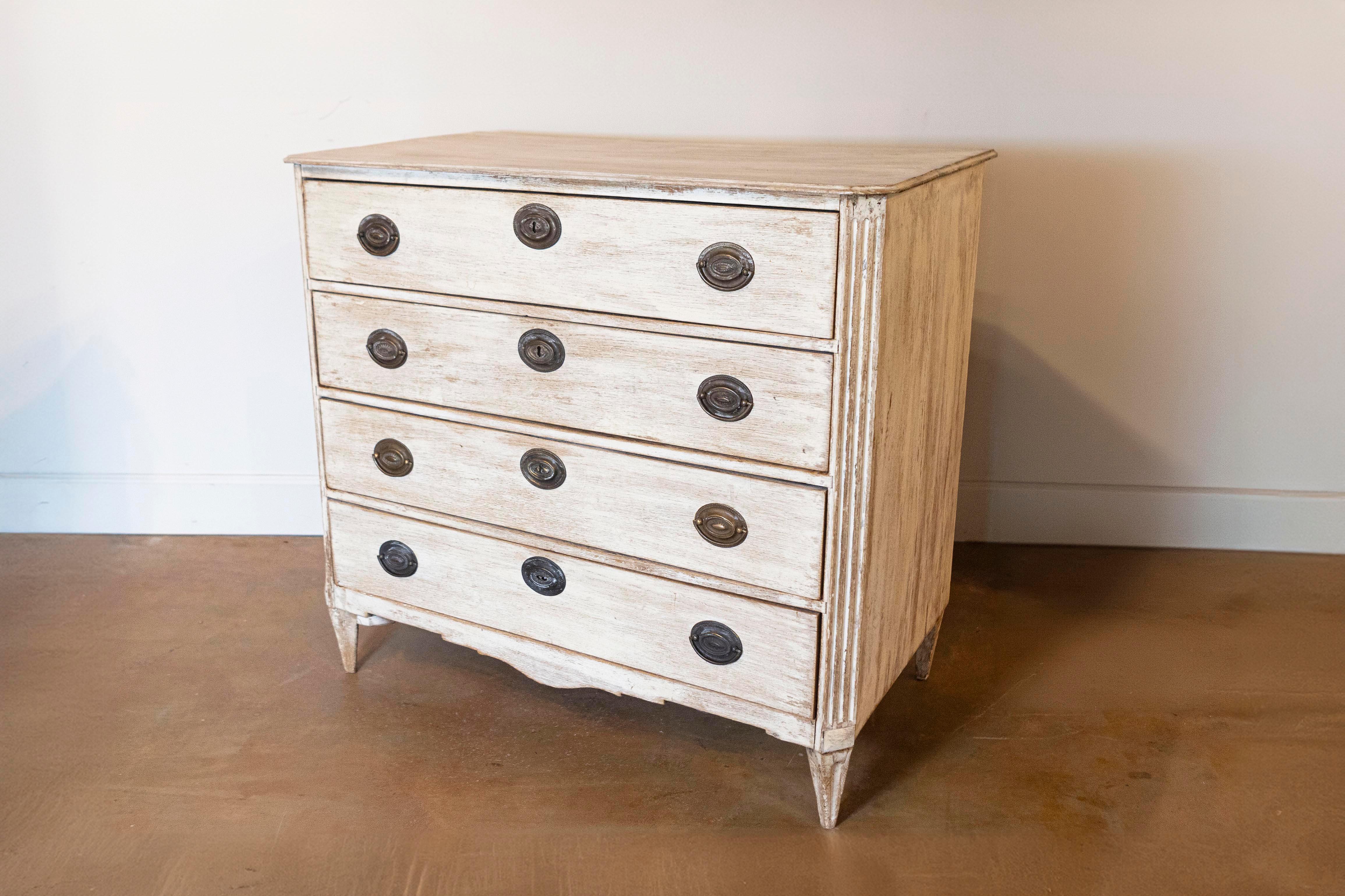 Painted Swedish 1780s Gustavian Period Four-Drawer Commode with Chamfered Side Posts For Sale