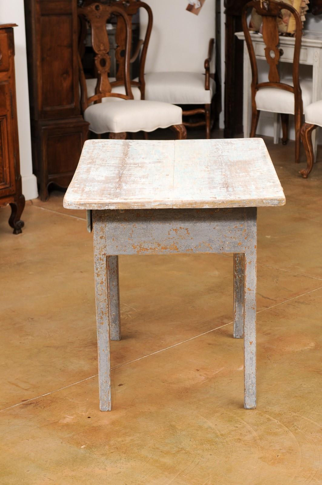 Swedish 1790s Folk Art Side Table with Drawer and Rococo Style Cabriole Legs 6