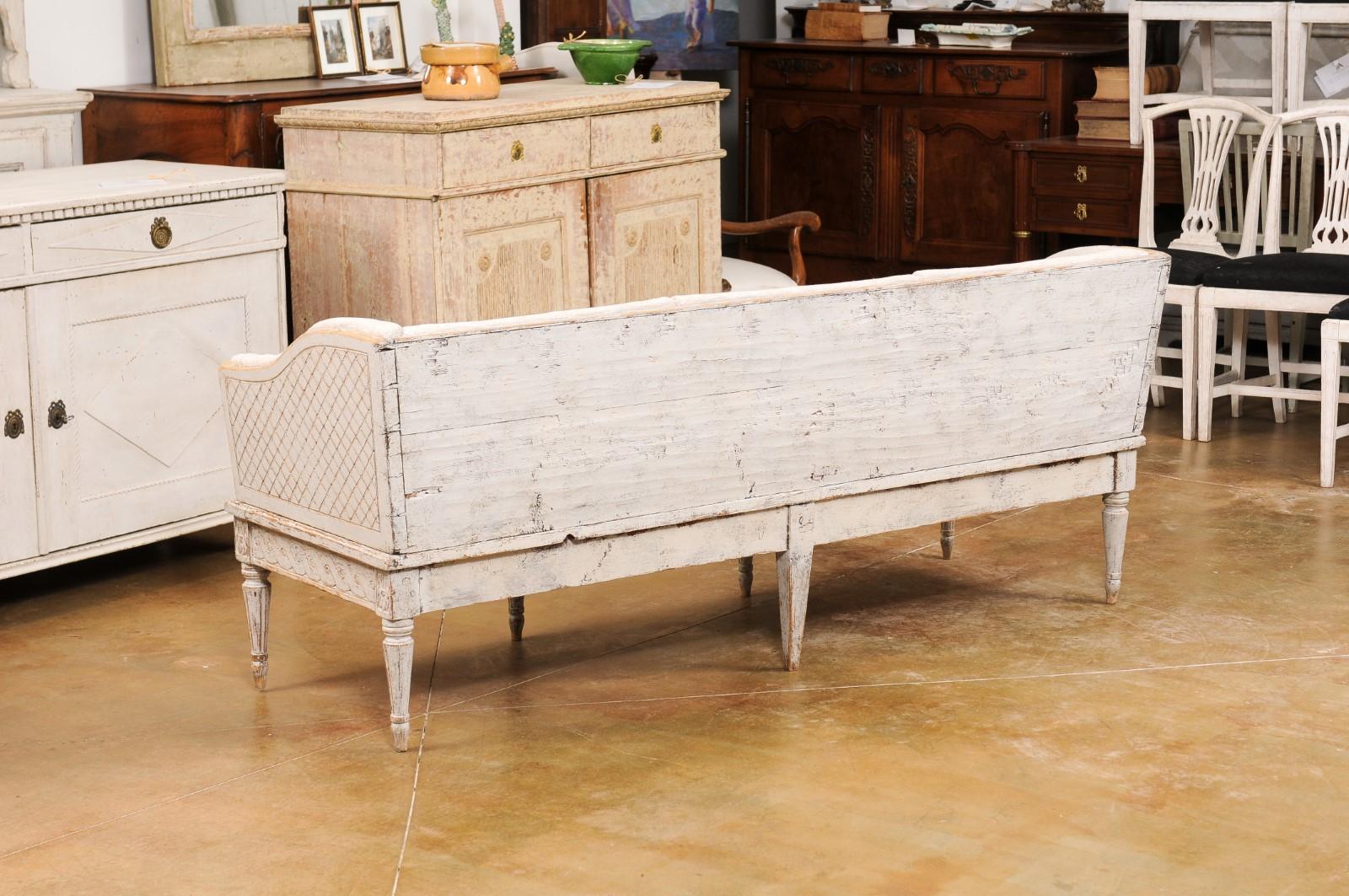 Swedish 1790s Gustavian Period Painted Trågsoffa with Carved Guilloche Frieze 4