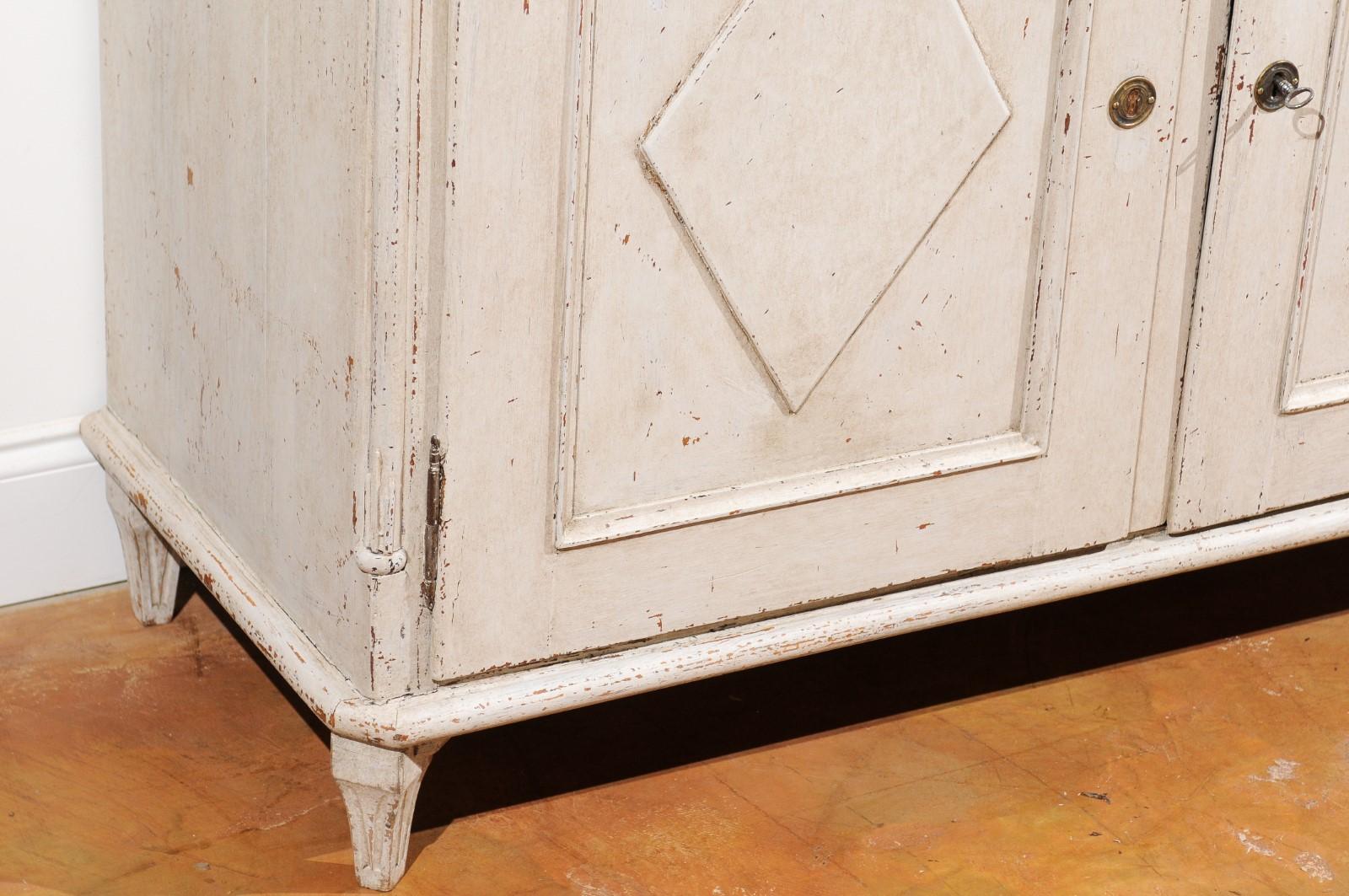 Swedish 1790s Gustavian Period Painted Wood Two-Part Cabinet with Diamond Motifs 5