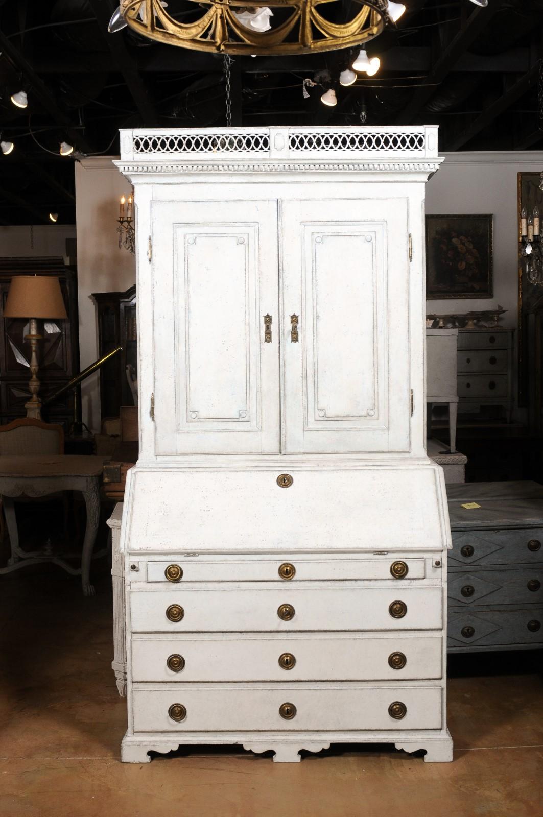Swedish 1790s Gustavian Two-Part Painted Secretary with Slanted Front Desk 7