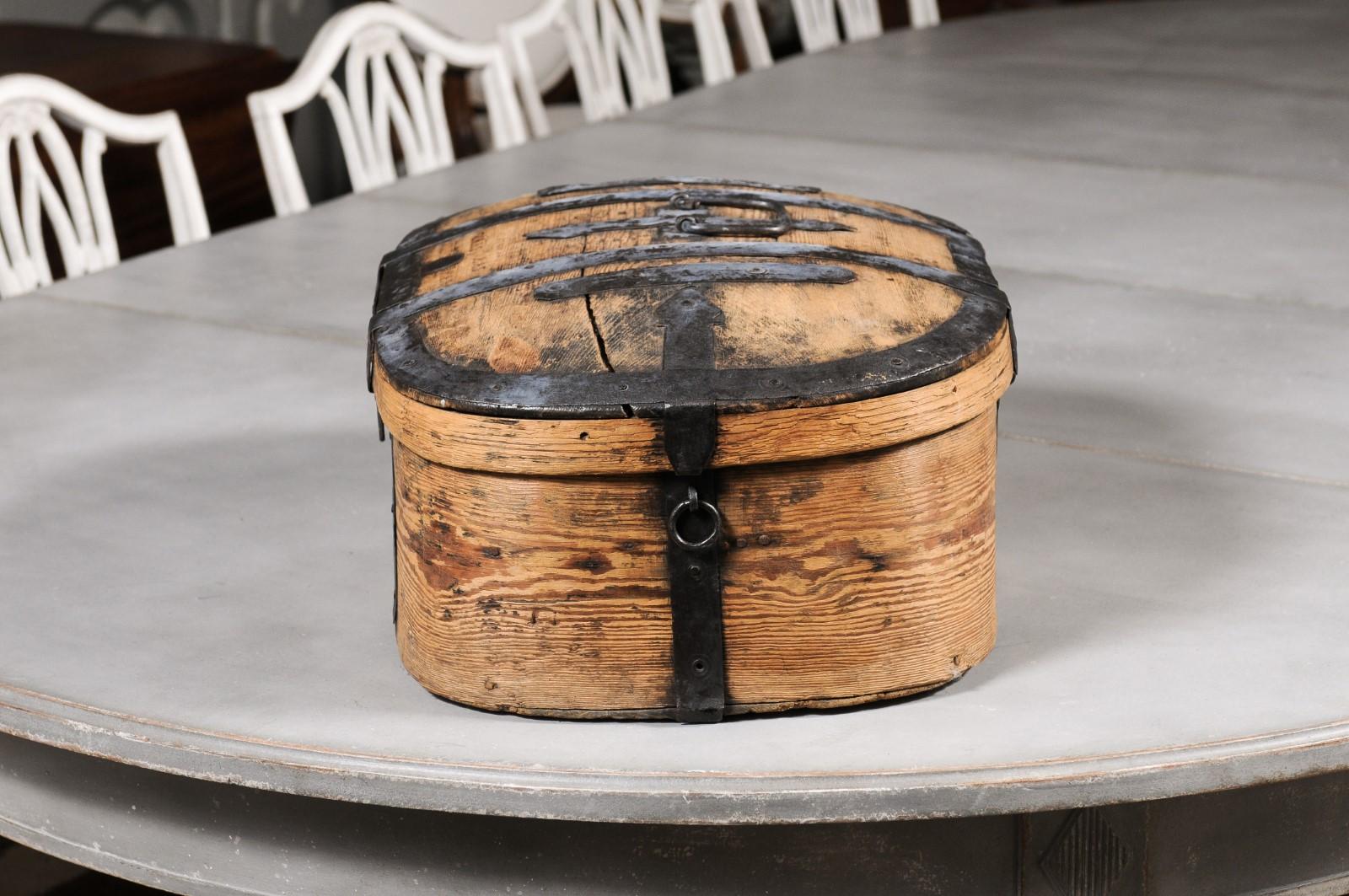 Swedish 1790s Rustic Oval Top Wooden Box with Iron Accents and Distressed Patina For Sale 8