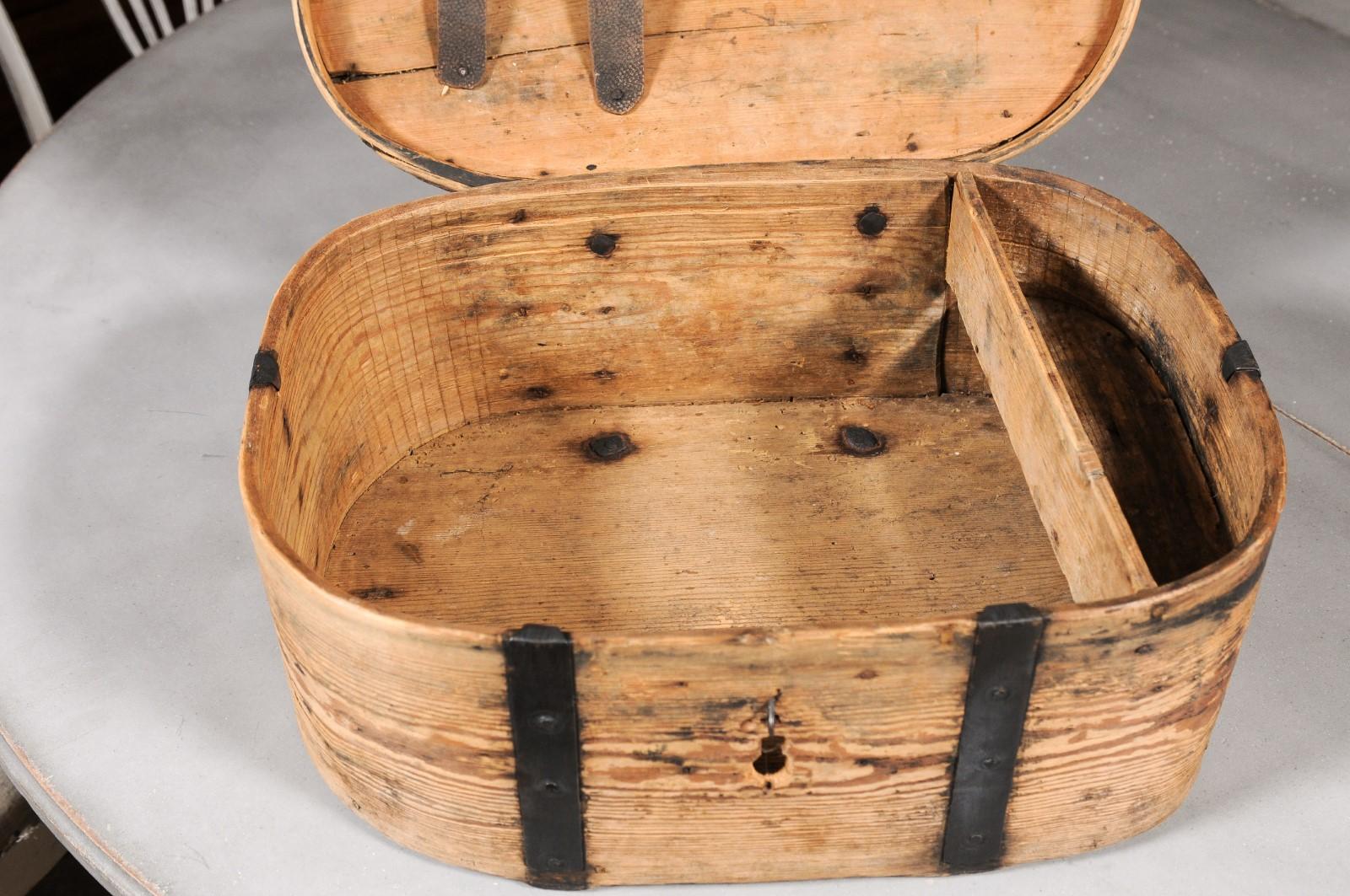 Swedish 1790s Rustic Oval Top Wooden Box with Iron Accents and Distressed Patina For Sale 3