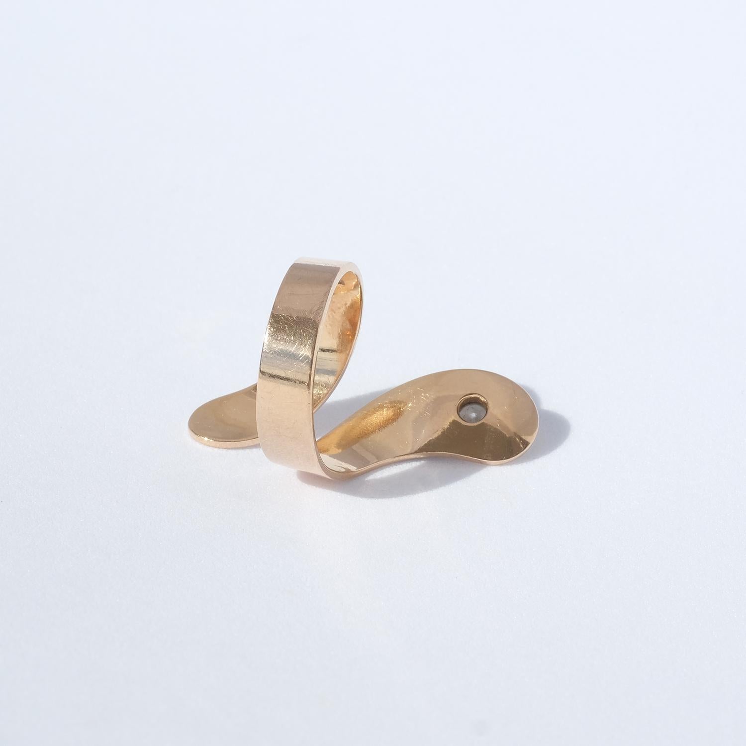 Women's or Men's Swedish 18 K Gold Ring Made in 1988 For Sale