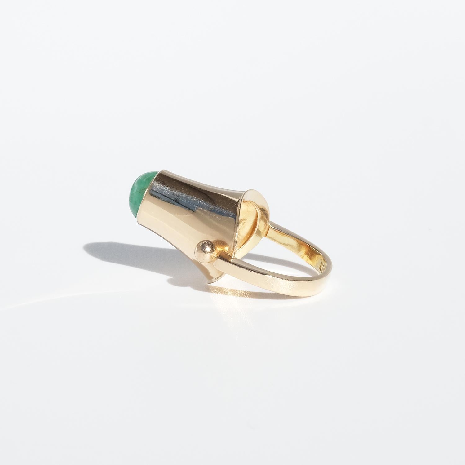 Swedish 18 K Gold Ring with an Emerald Made in 1966, Sigurd Persson In Good Condition In Stockholm, SE