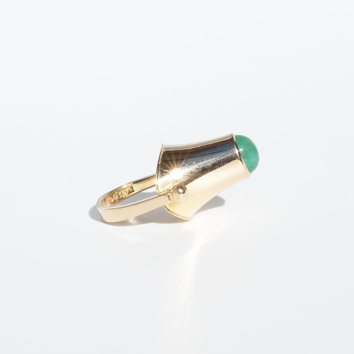 Swedish 18 K Gold Ring with an Emerald Made in 1966, Sigurd Persson 1