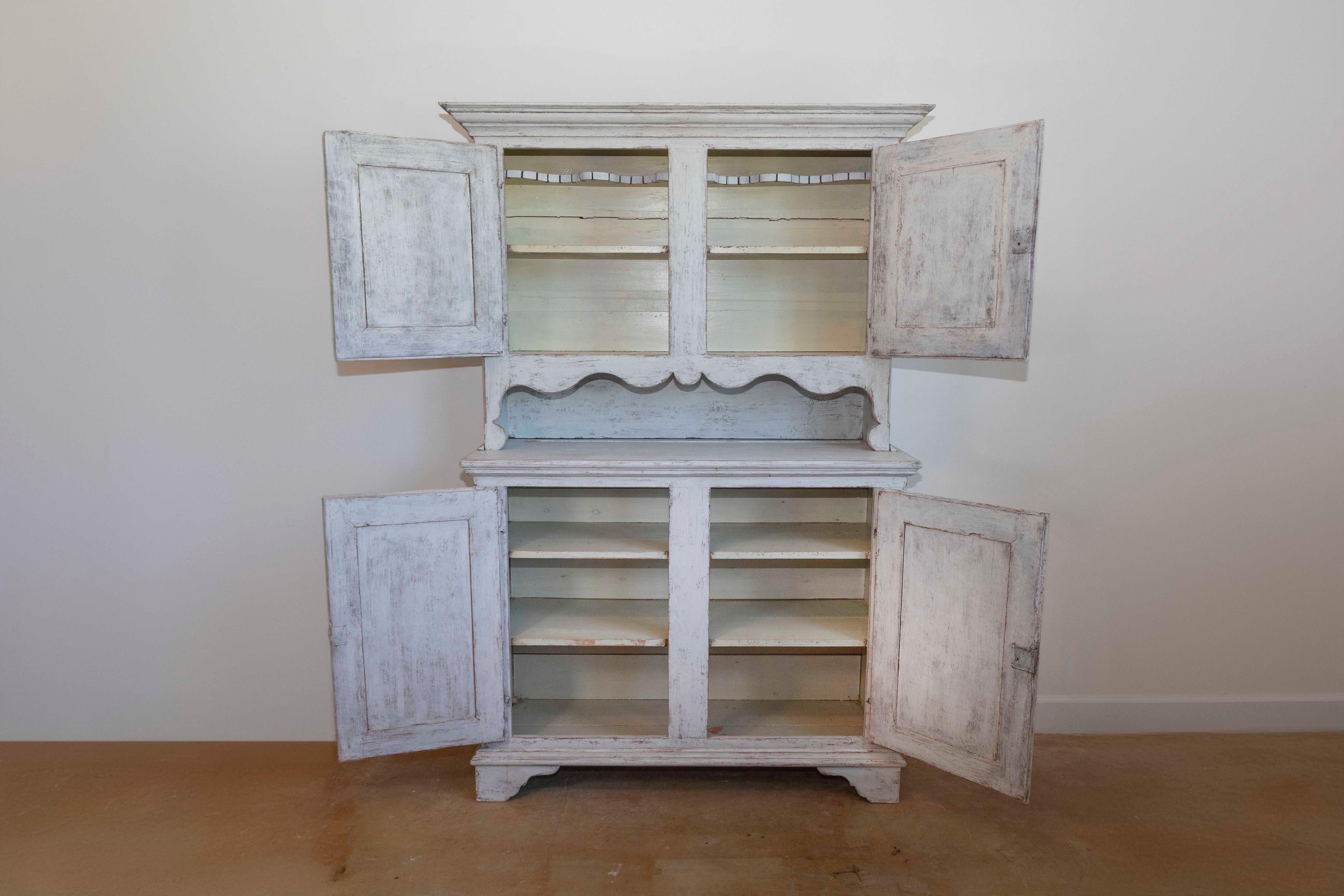 Swedish 1800s Gustavian Painted Two-Part Cabinet with Carved Diamond Motifs In Good Condition For Sale In Atlanta, GA