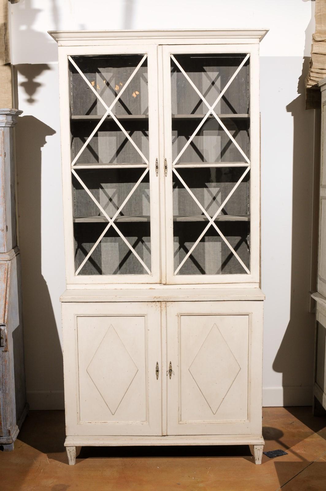 Swedish 1810s Gustavian Period Painted Two-Part Vitrine Cabinet with Glass Doors In Good Condition In Atlanta, GA