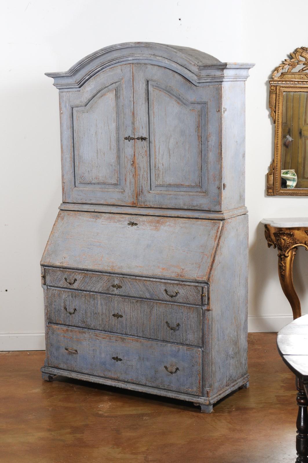 Swedish 1810s Late Gustavian Painted Two-Part Tall Secretaire with Bonnet Top 15