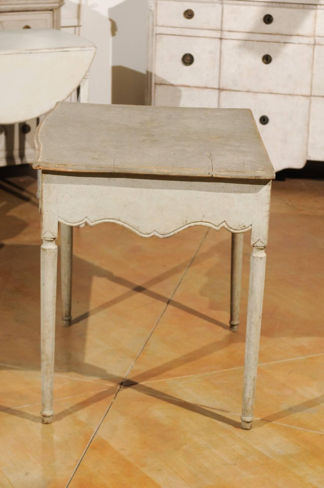 Swedish 1810s Period Gustavian Painted Side Table with Drawer and Carved Apron 4