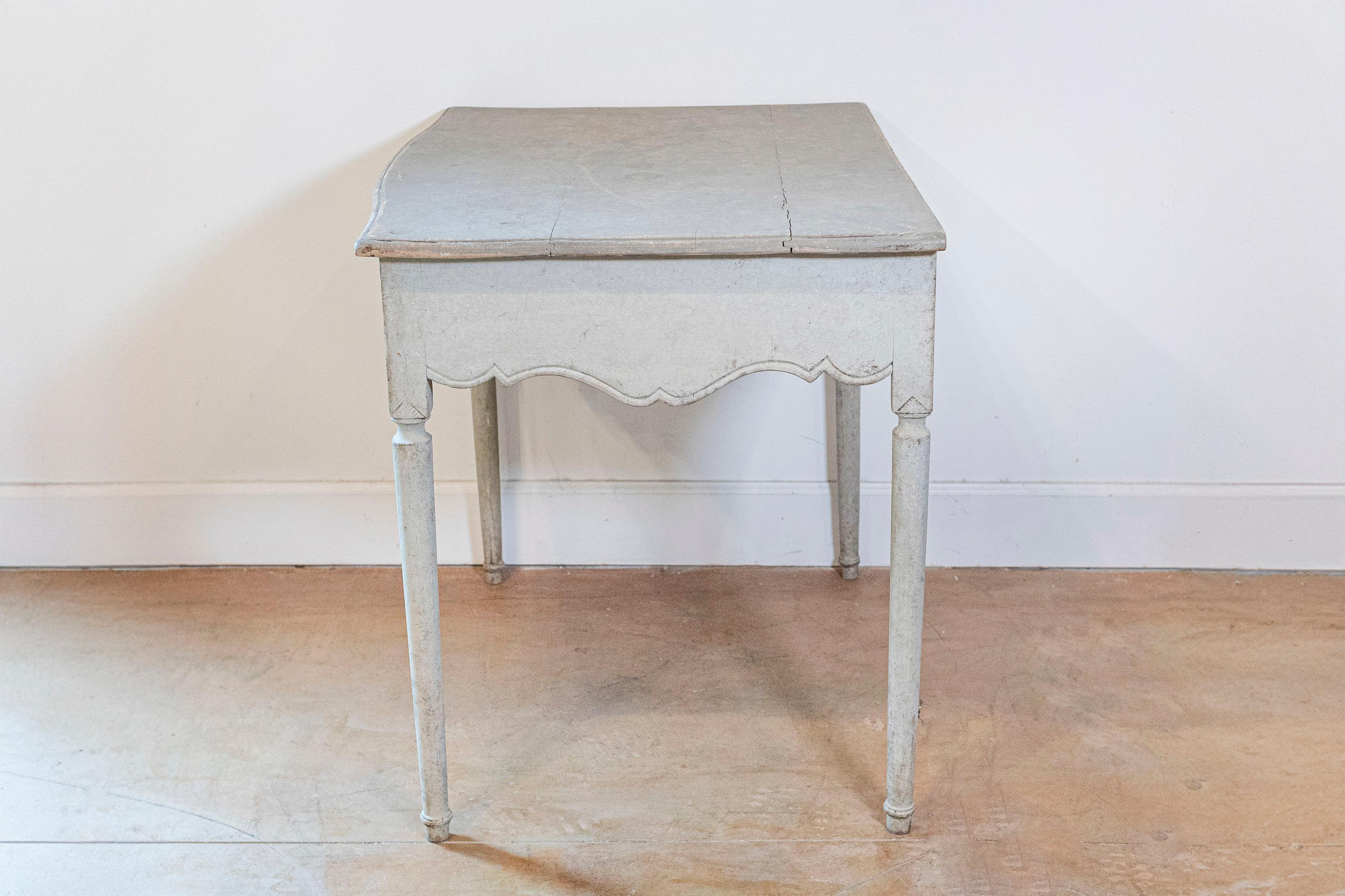 Wood Swedish 1810s Period Gustavian Painted Side Table with Drawer and Carved Apron For Sale