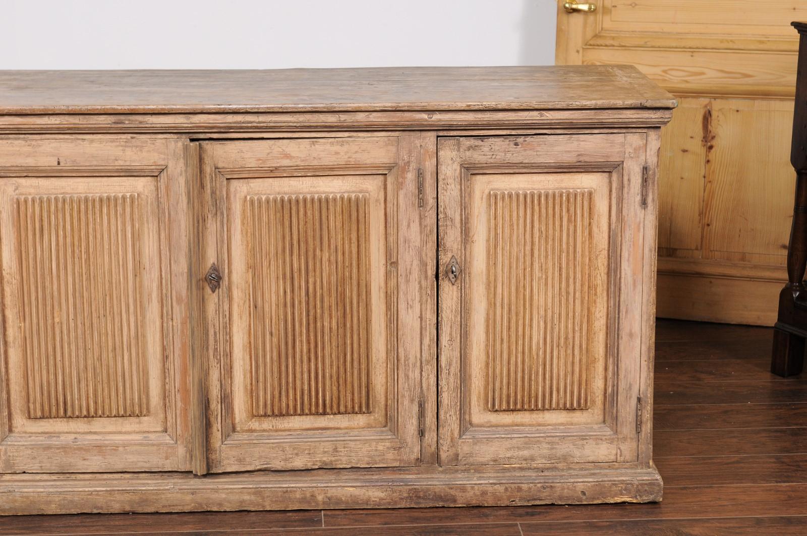 Swedish 1820s Four-Door Pine Enfilade with Fluted Motifs and Hidden Drawers 11