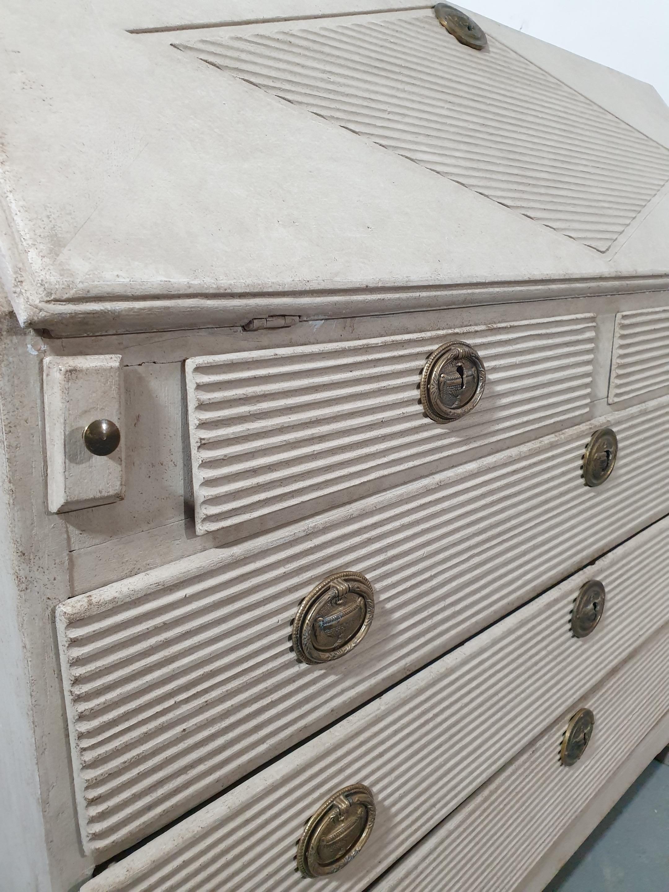 Swedish 1820s Late Gustavian Period Painted Slant-Front Desk with Five Drawers For Sale 1