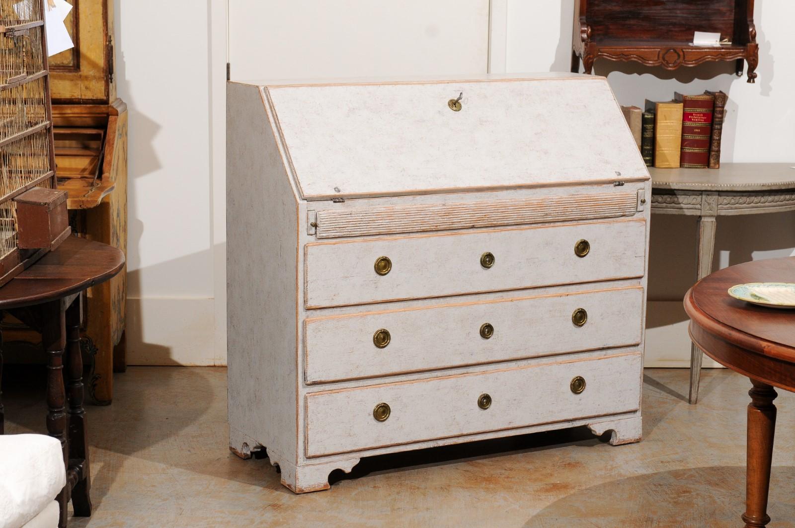 Swedish 1820s Late Gustavian Slant Front Secretary with Drawers and Bracket Feet In Good Condition In Atlanta, GA