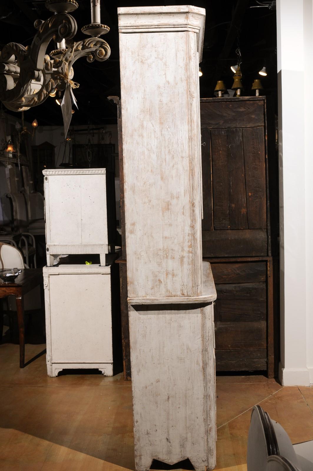 Swedish 1830s Painted Wood Vitrine Cabinet with Glass Doors and Drawers For Sale 6