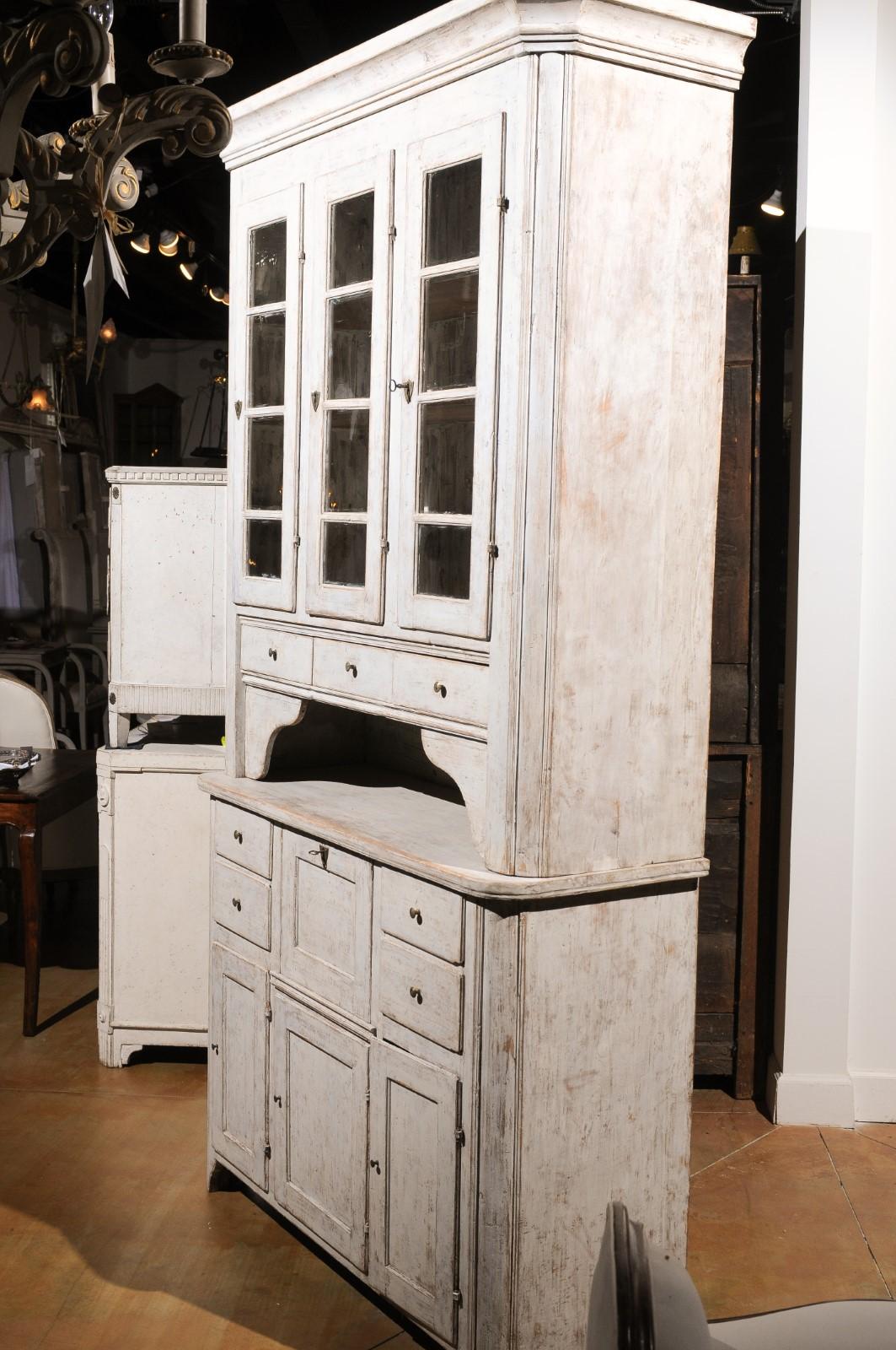 Swedish 1830s Painted Wood Vitrine Cabinet with Glass Doors and Drawers For Sale 11