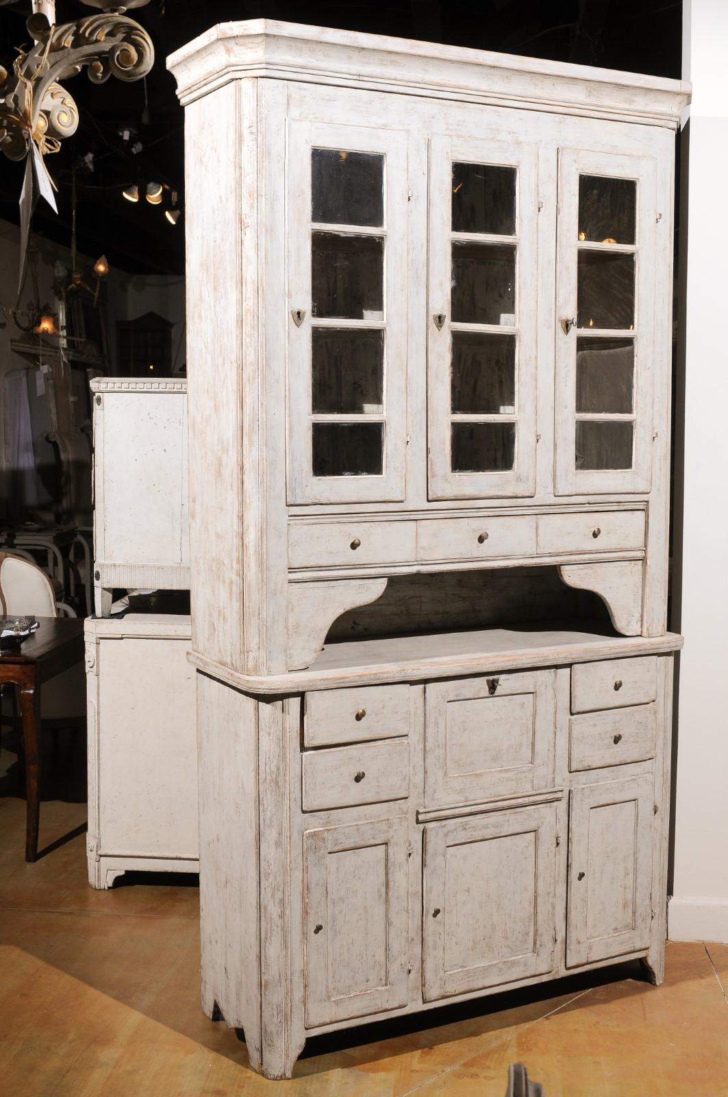 Swedish 1830s Painted Wood Vitrine Cabinet with Glass Doors and Drawers For Sale 3