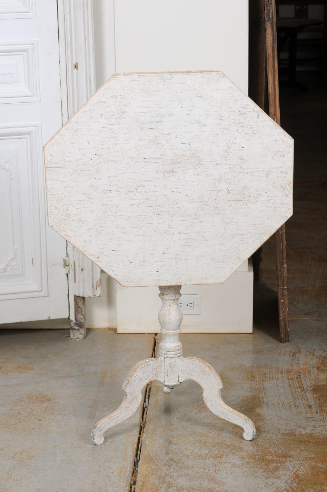 Swedish 1840s Painted Wood Octagonal Tilt-Top Table with Turned Base 8