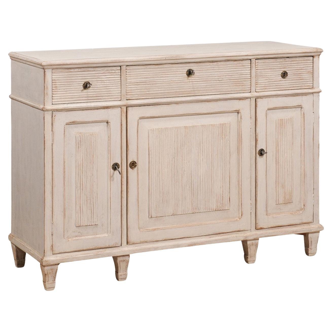 Swedish 1860s Creamy Gray Painted Sideboard with Reeded Doors and Drawers For Sale